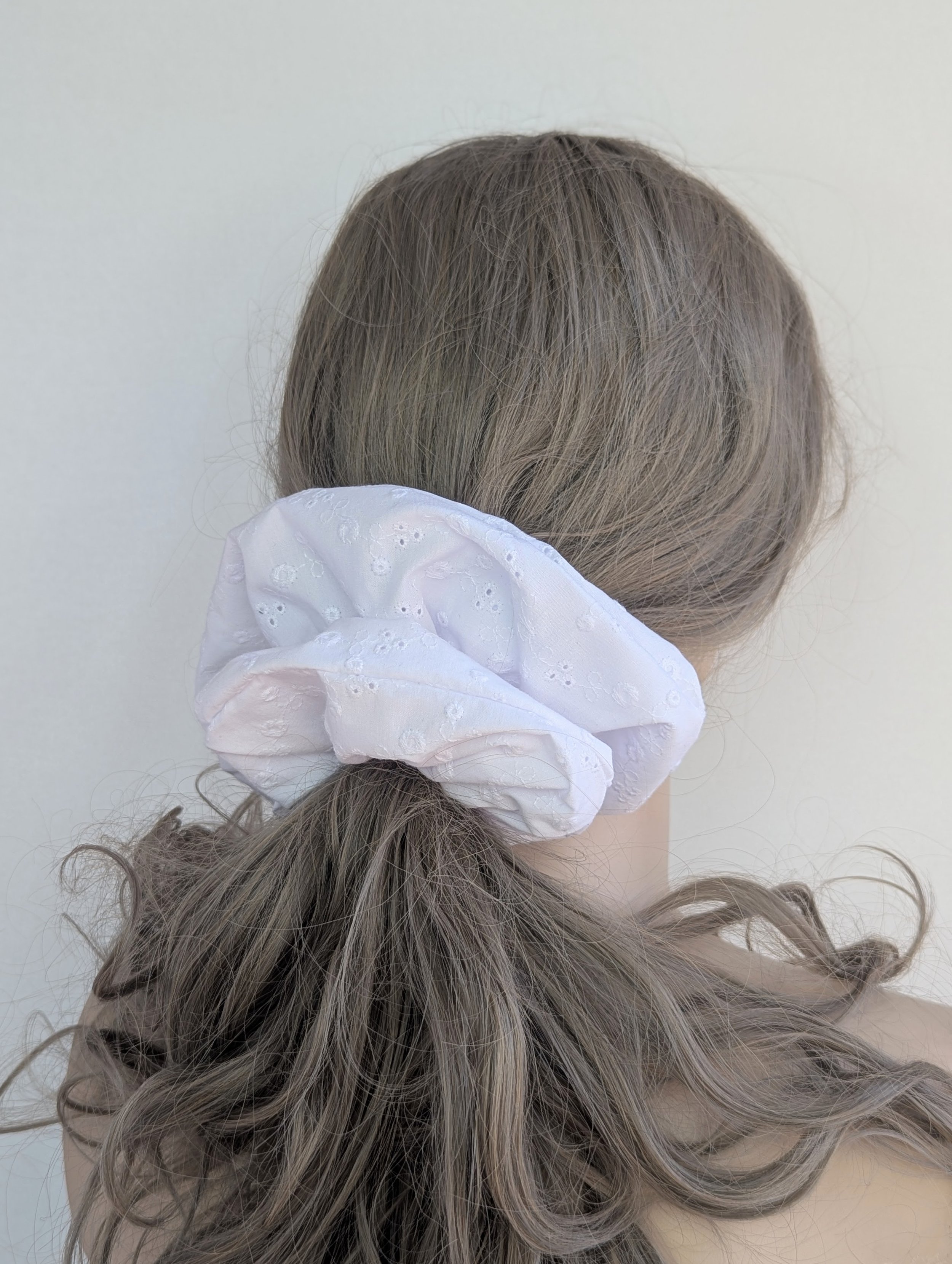 White-Broderie-Anglaise-Cotton-Scrunchie-9.jpg