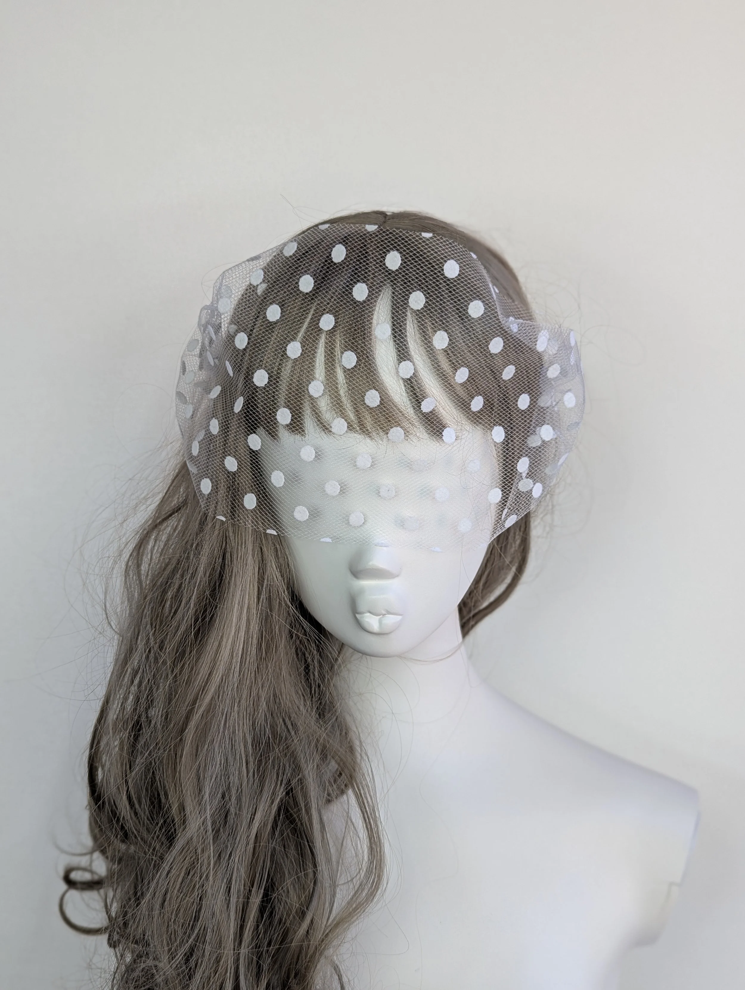 Large-Polka-Dot-Face-Veil-White-3.jpg