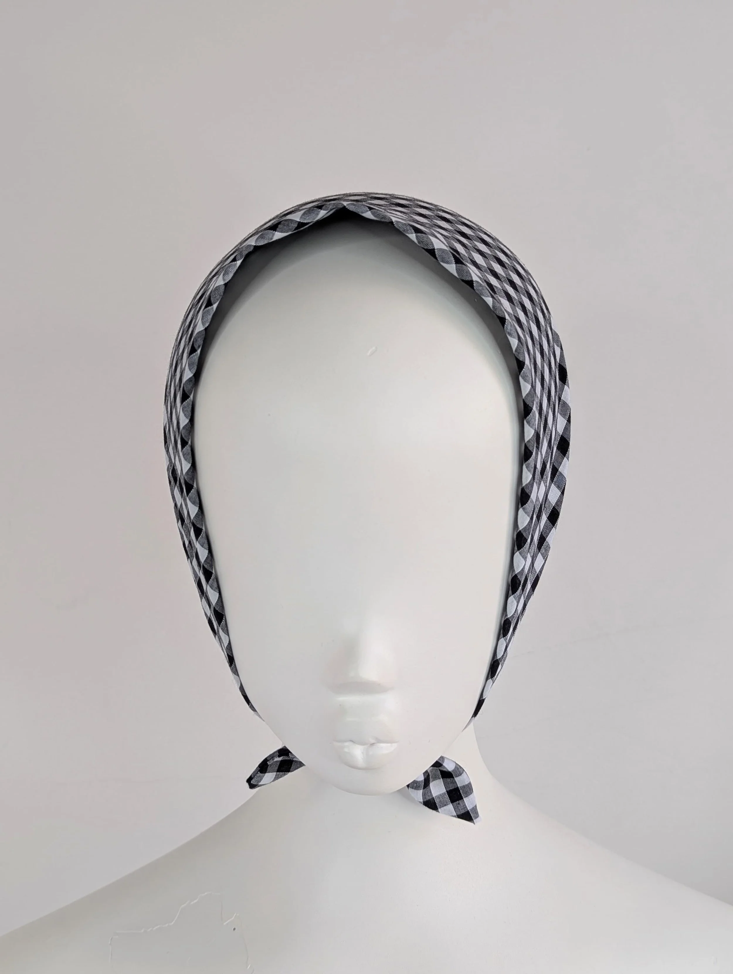 Black-triangle-bandana-neckerchief-headscarf.4_1.jpg