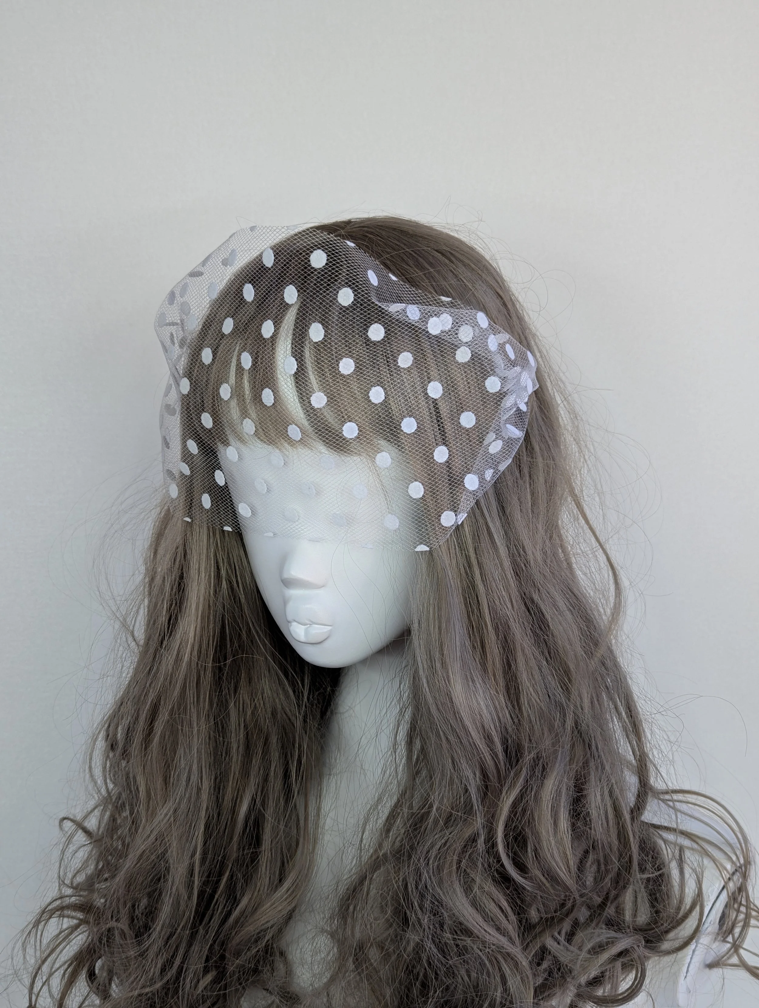 Large-Polka-Dot-Face-Veil-White-2.jpg