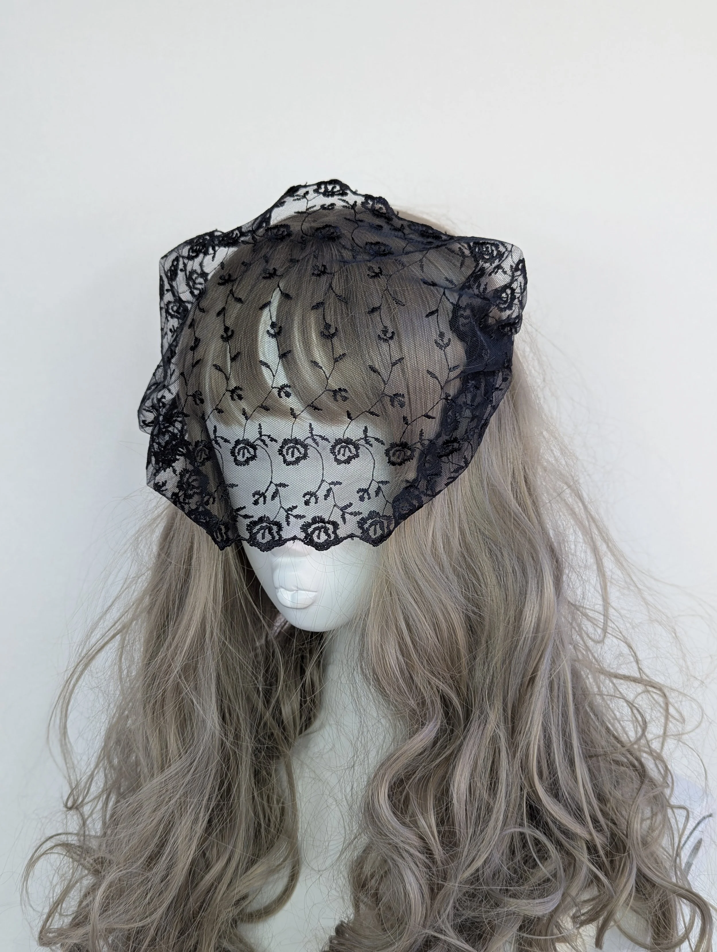 Black-Lace-Face-Veil-7.jpg