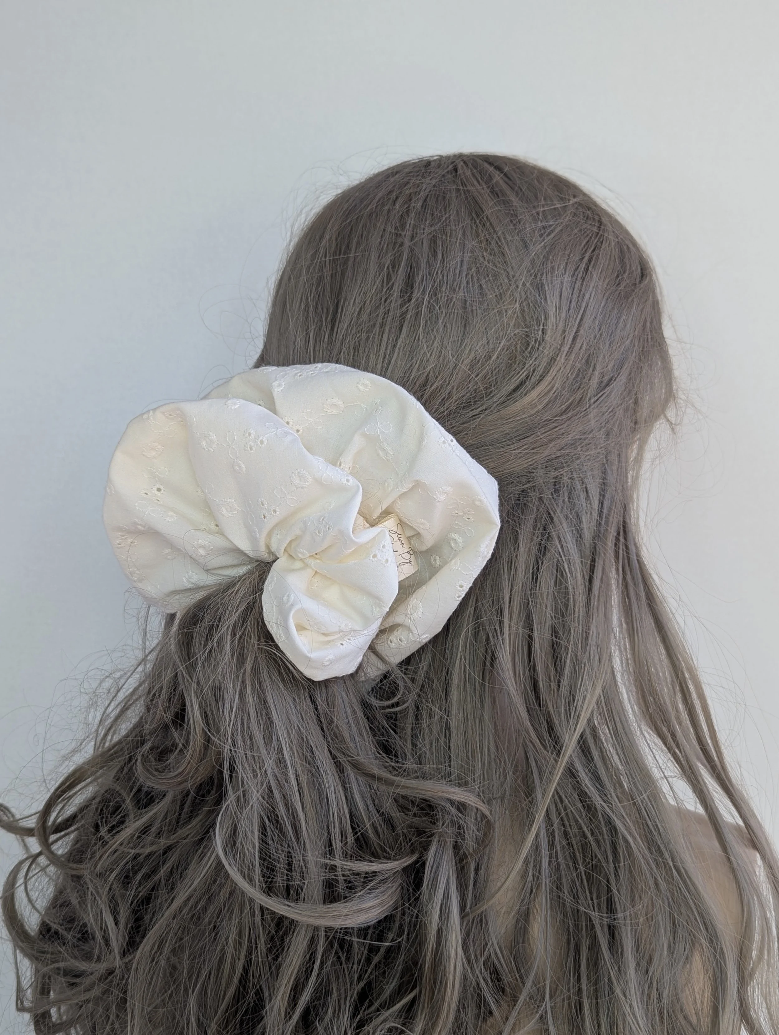 Cream-Broderie-Anglaise-Cotton-Scrunchie-9.jpg