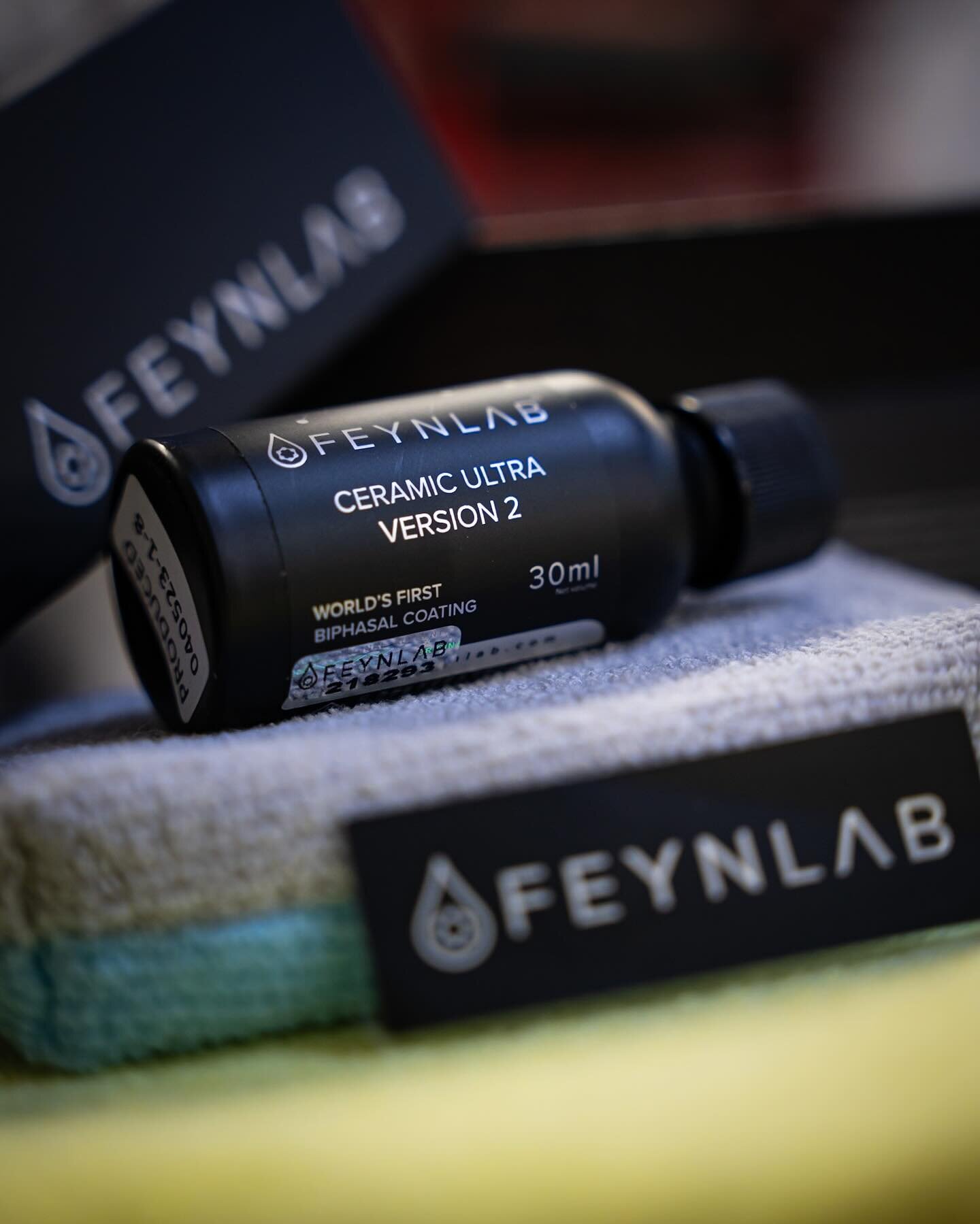 Feynlab Ceramic Ultra V2 Is Rated To Last A Minimum Of 5 Years ✅

This Multiphase Ceramic Coating Intensifies Gloss, Creates An Hydrophobic Surface And Prevents Chemical/UV Damages 💎🛡️

There Are Far More Benefits To The Properties Of These Coating