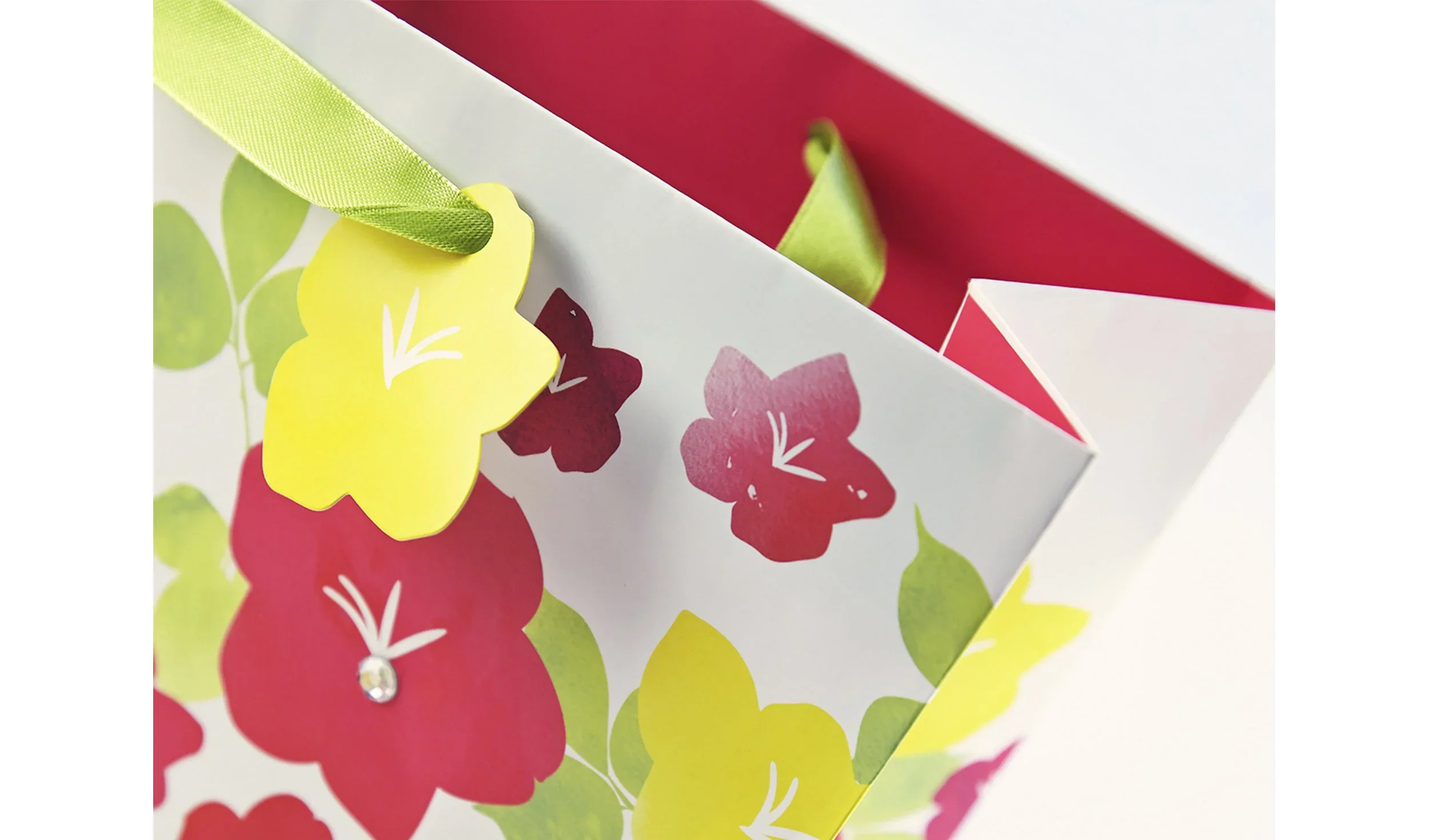 target_giftwraps_6.webp