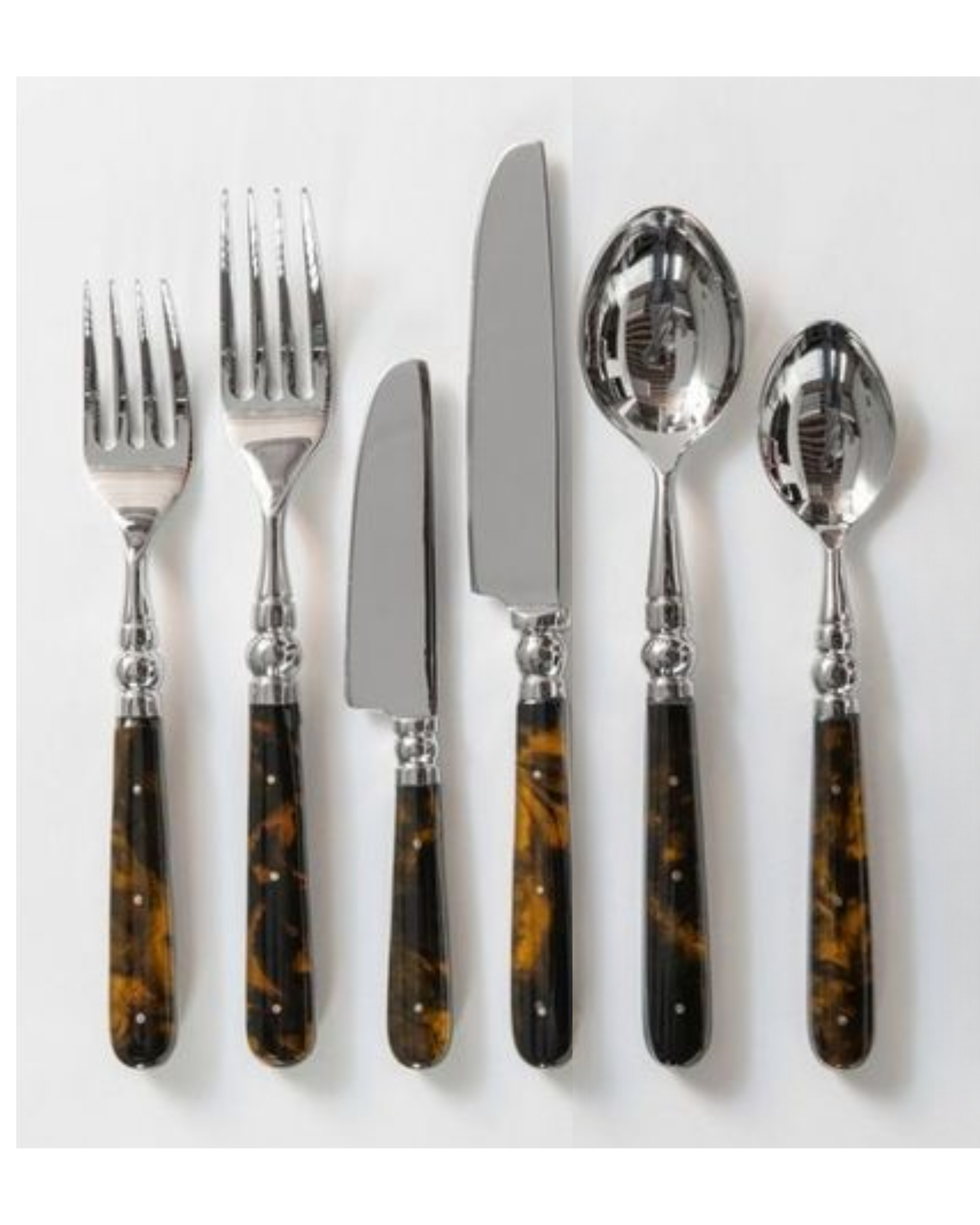 Tiger eye Cutlery (3).png