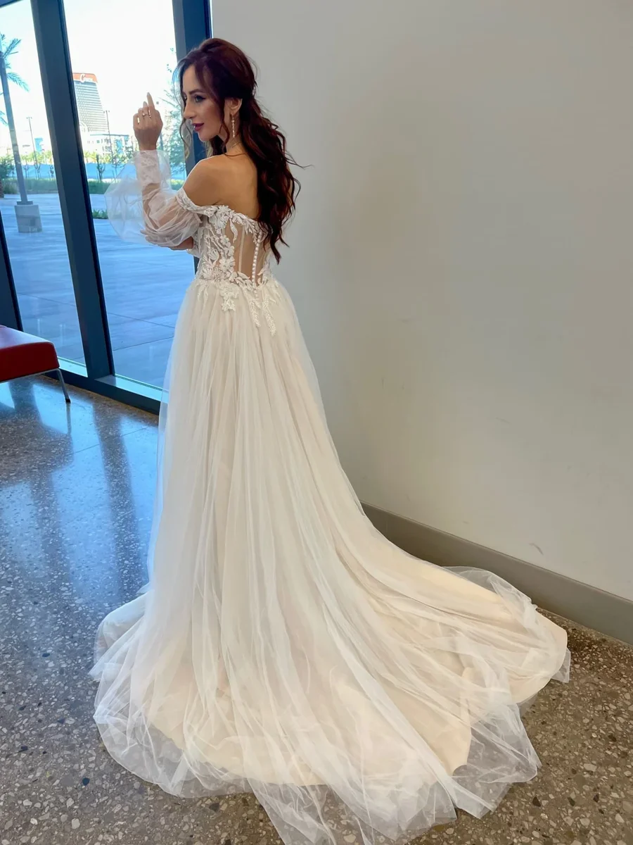 47ae0212-b2f4-4c3f-8e0f-ba55e9c2963a_Bliss Bridal - HENDRIX- 6029SL - Back_large.webp