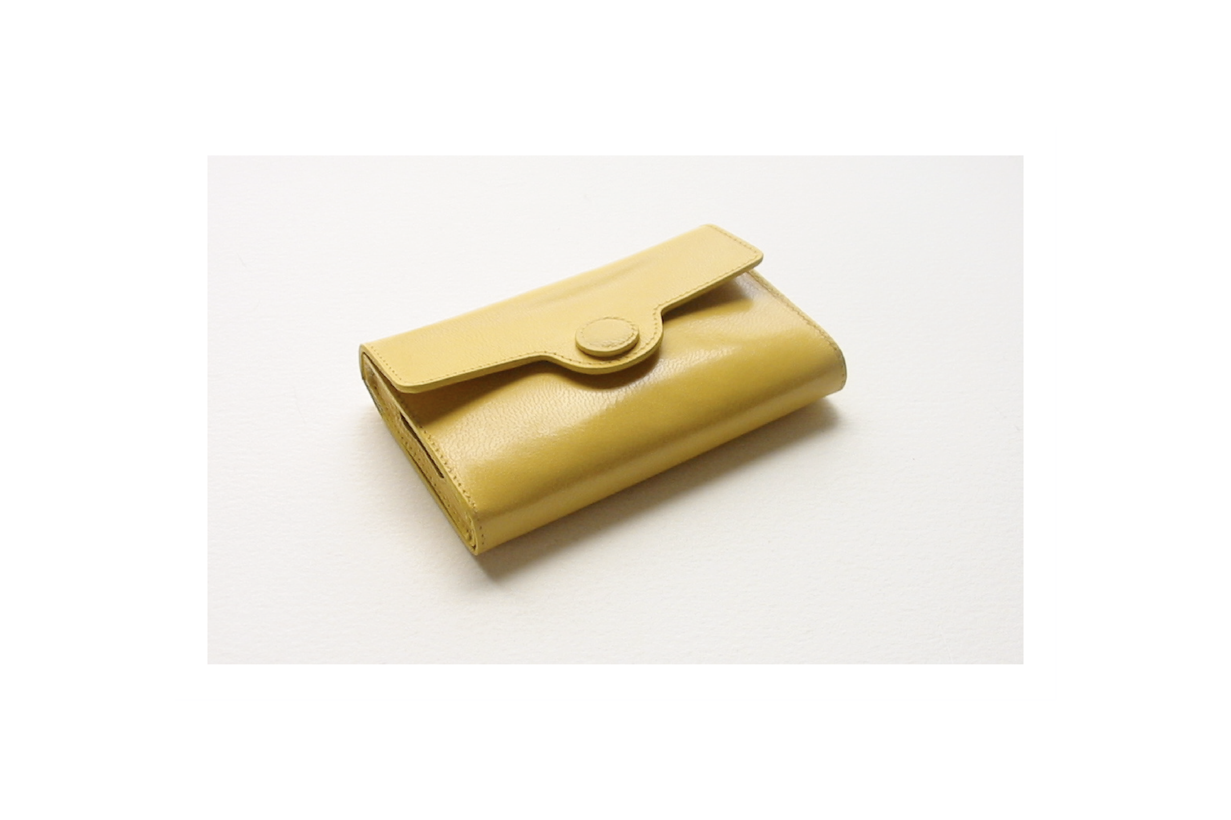 PRODUCT DESIGN | AB Sutton Leather Goods: Bespoke iPod case, c. 2007