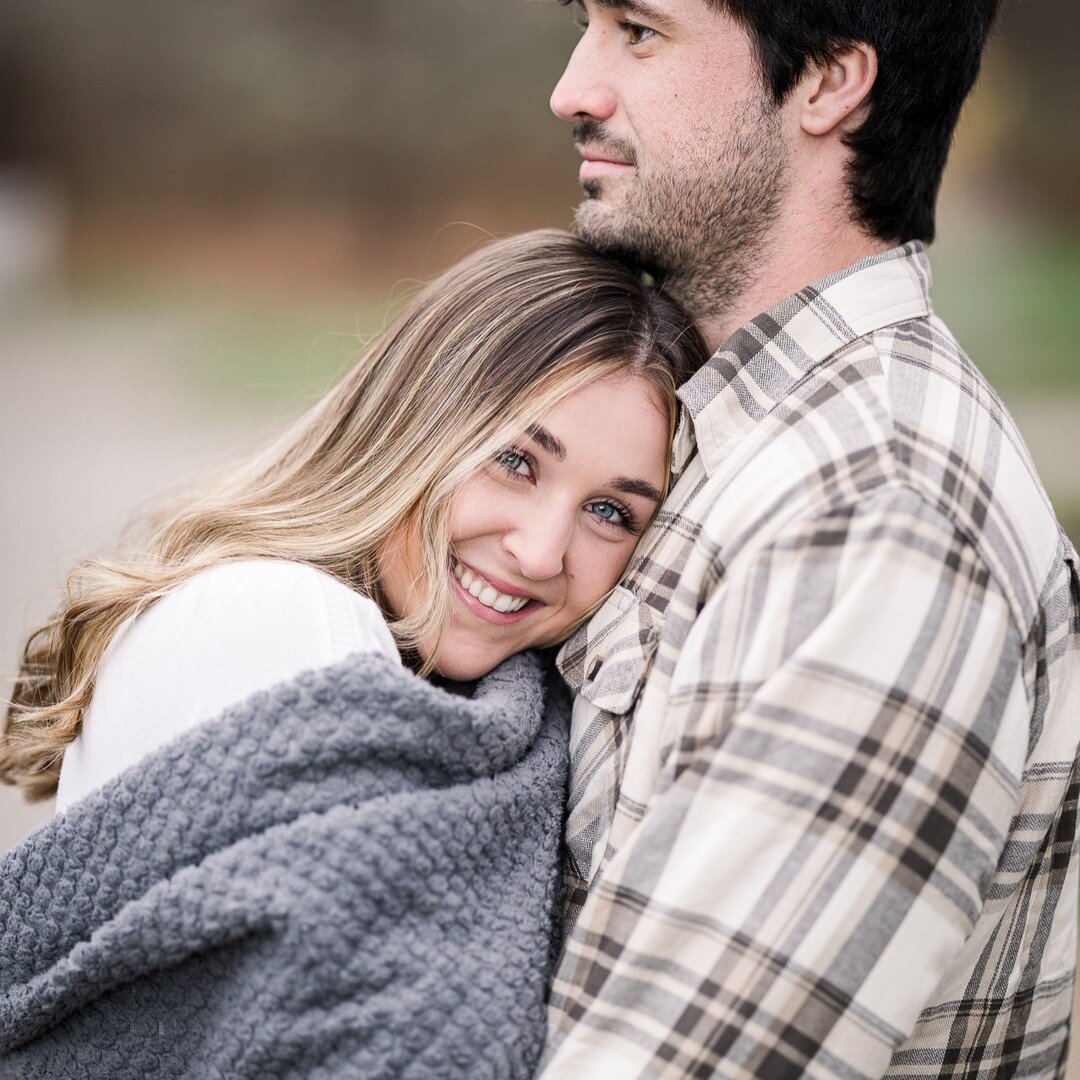 Taylor &amp; Hunter- 2022 Ohio engagement. #engagementphotos
#top_portraits #portrait_shots #portraitpage #portraitphotography #portrait #portraitmood
#portrait_shots #CleanCaptures #visualauthority #instamood #igdaily #instafollow #awesome #all_shot