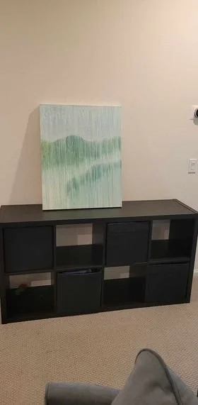 About those leaning paintings