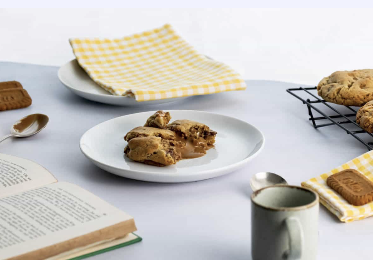 New York Style Biscoff filled Cookies