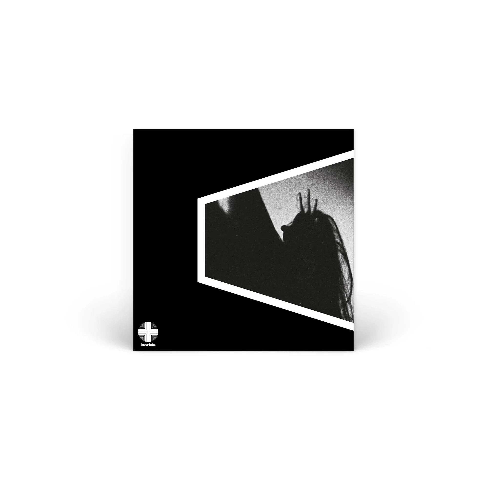 LL019_LIRAZ_MOCKUP_FRONT_DCIN.jpg