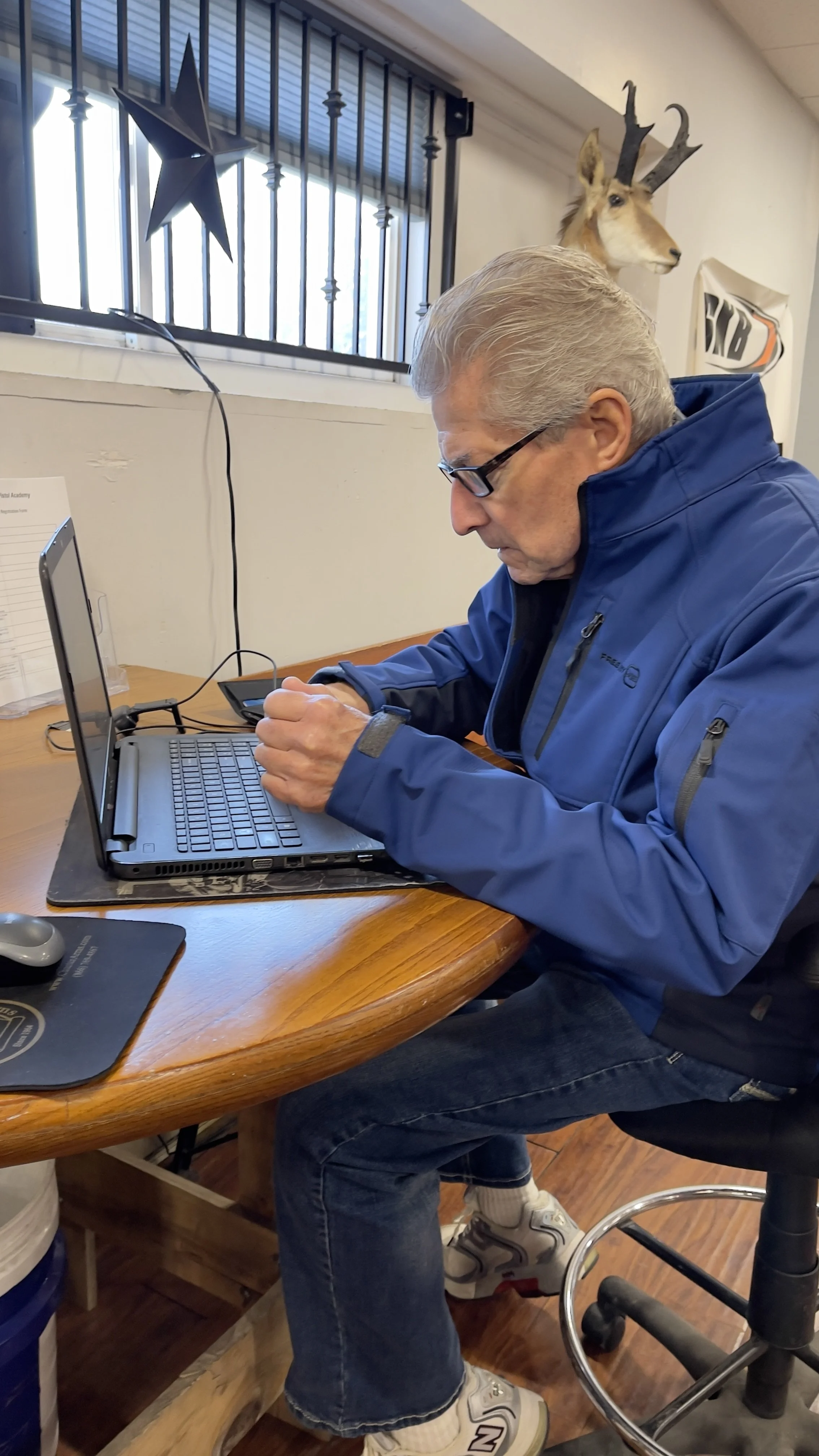 student signing up for class.JPG