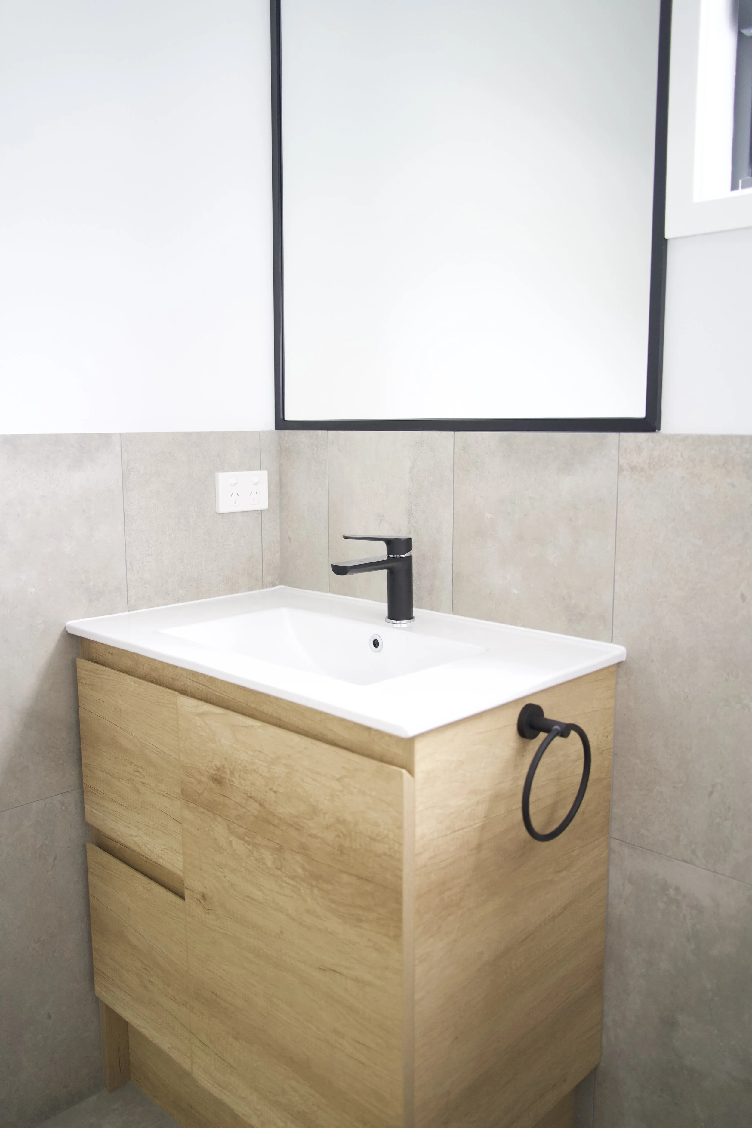 Granny flat bathroom, Palm Beach