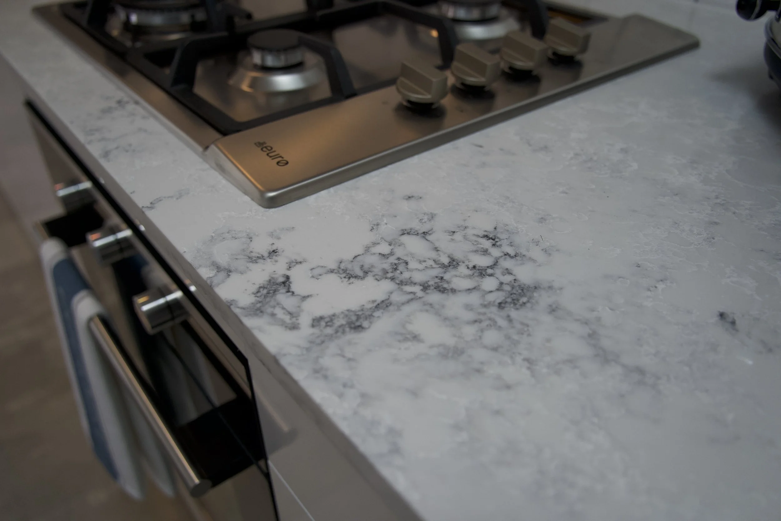 Granny flat Kitchen benchtops, Palm Beach