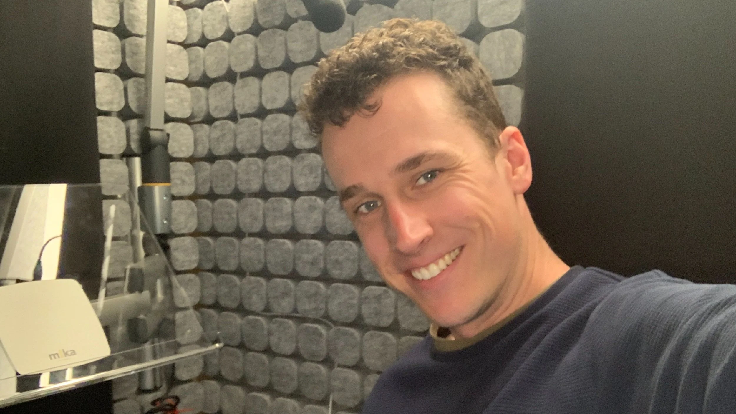 Why book a freelance Australian voice over talent?