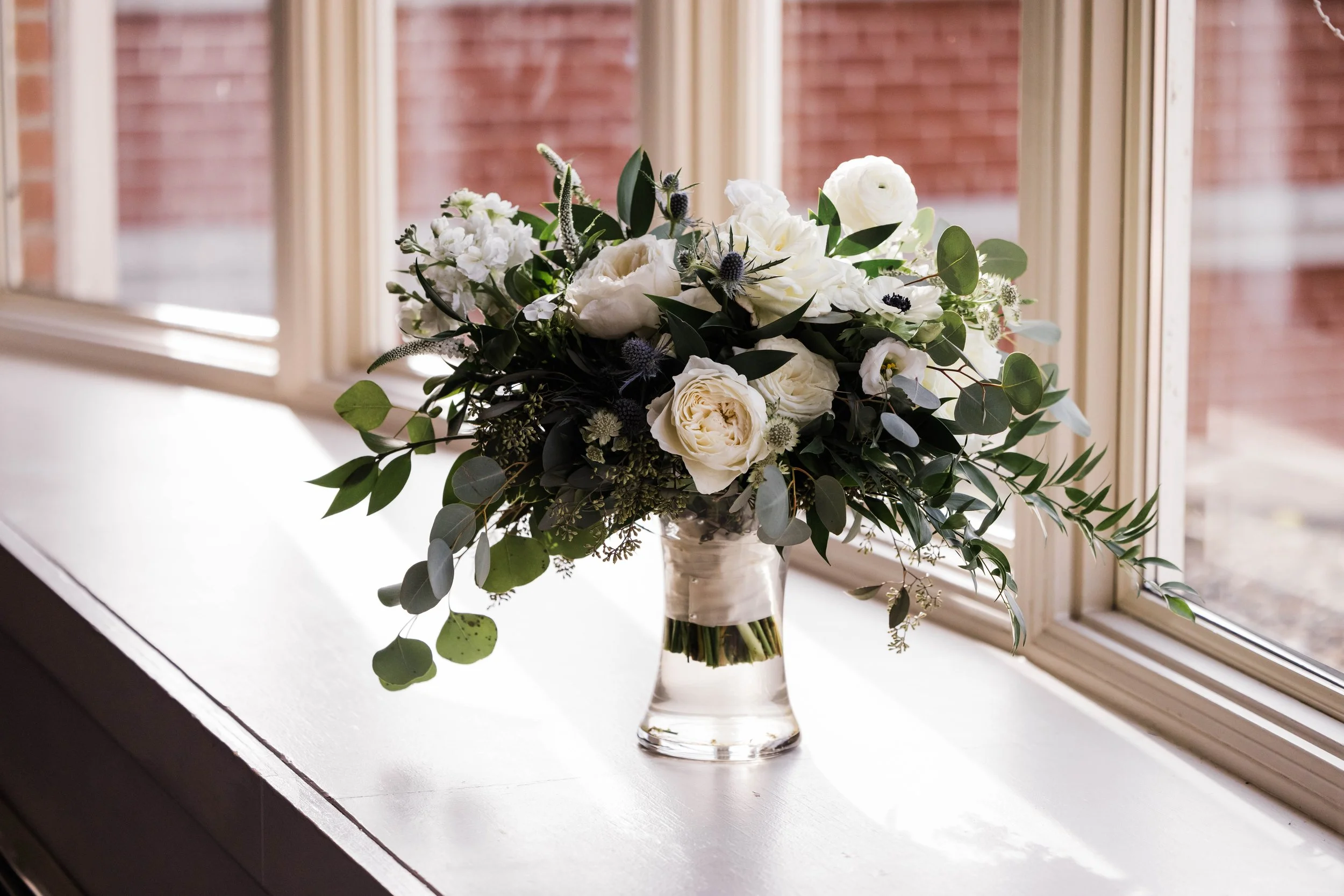 Wedding & Bridal Flowers Bouquet Delivery in London ON Springhill Flowers
