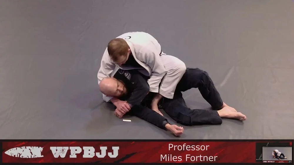 Knee-on-Stomach-to-3-Qrtr-Mount.jpg