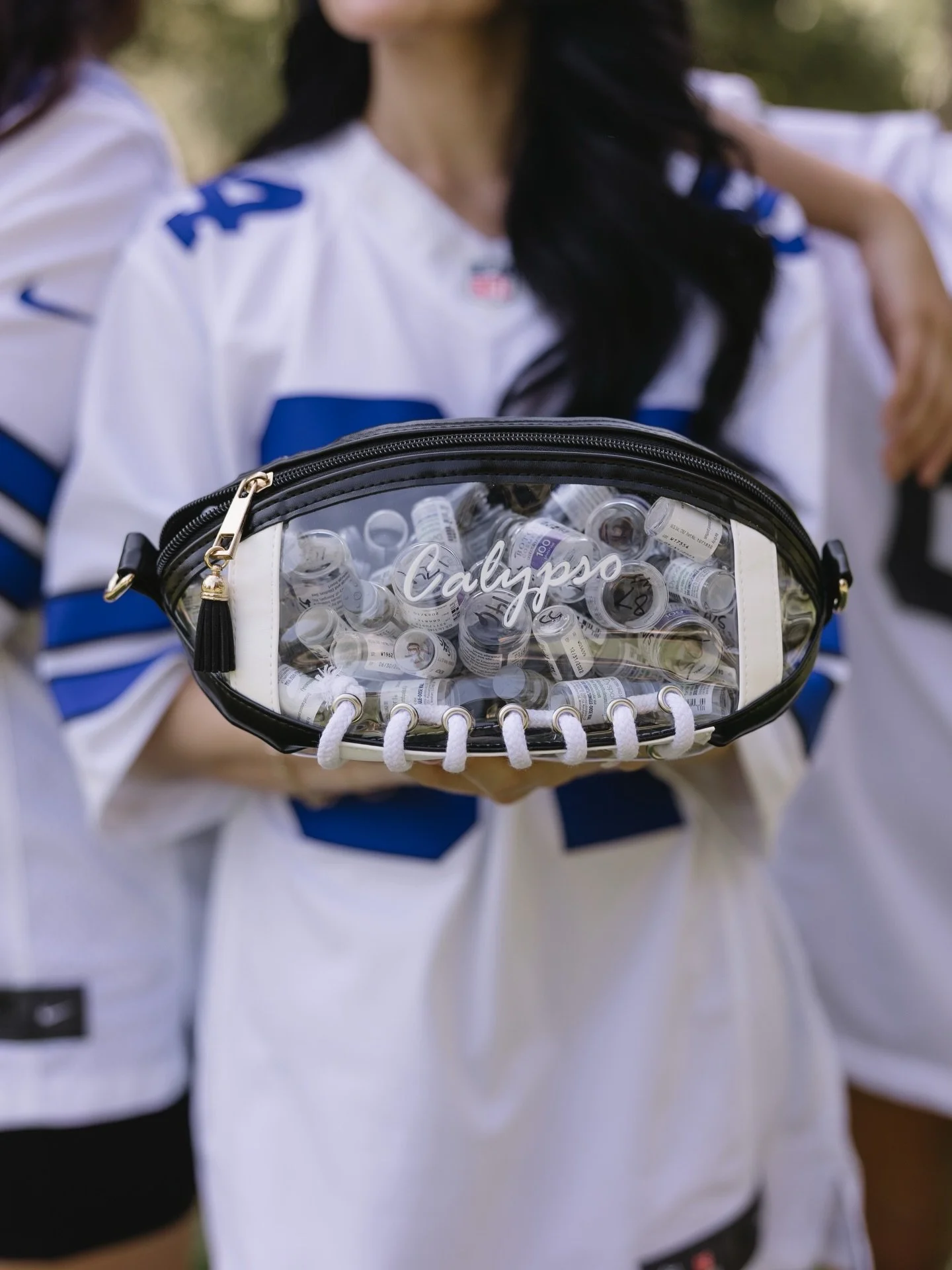 When it comes to anti-aging, you need a game plan. Just like football, aging gracefully is all about strategy, timing, and the right players on the field:

Meet your MVPs: medical grade skincare paired with a customized tox plan. ✨

Ready to call the