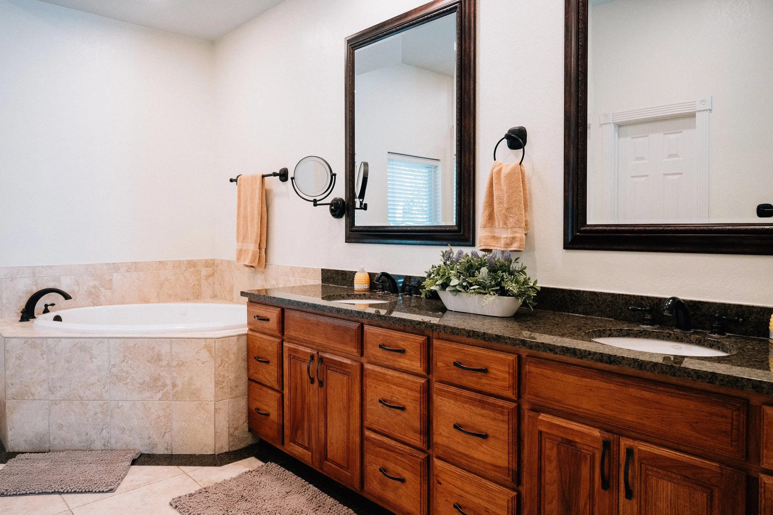 LEGACYRANCH-31 1st Master Bathroom.jpeg
