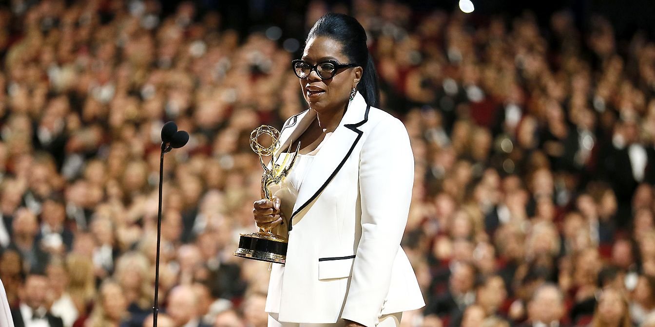 091817-style-oprah-emmys.jpg
