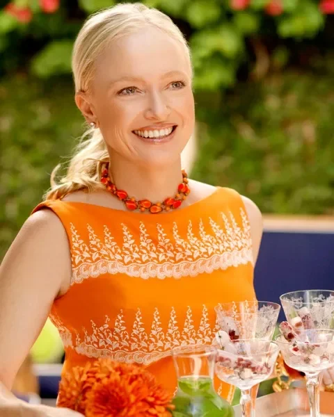 Lulu Powers:  The Entertainologist