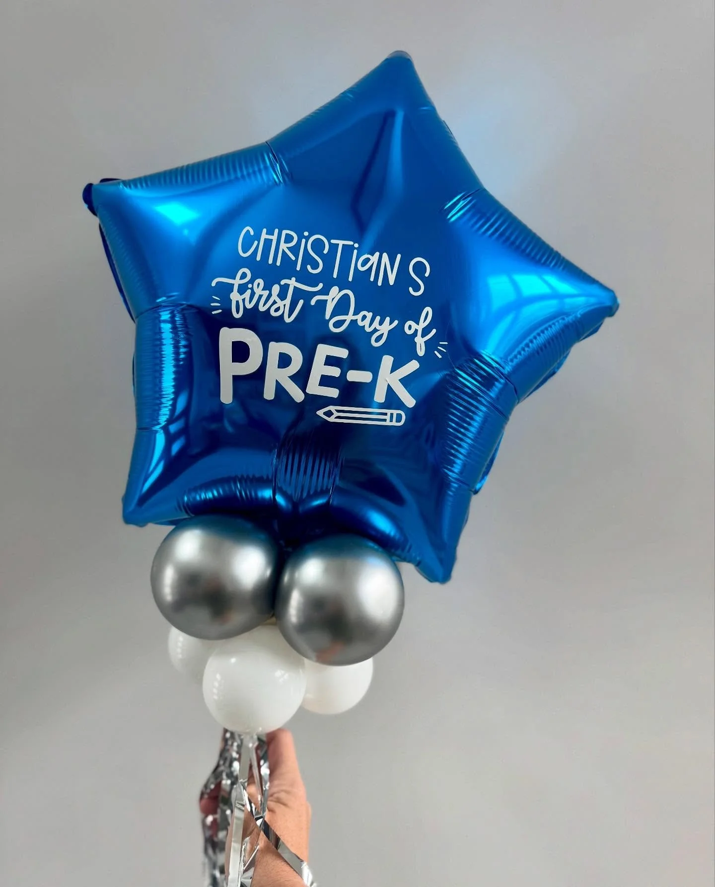 ⭐️BACK TO SCHOOL BALLOON WANDS⭐️

 FLASH SALE! 

48 hours or until sold out!

🏷️$30 - pickup North Huntingdon 

📩DM to order 

#letsgetitpoppinco #balloonwands #backtoschool #backtoschoolballoons #northhuntingdonpa #norwin #penntrafford