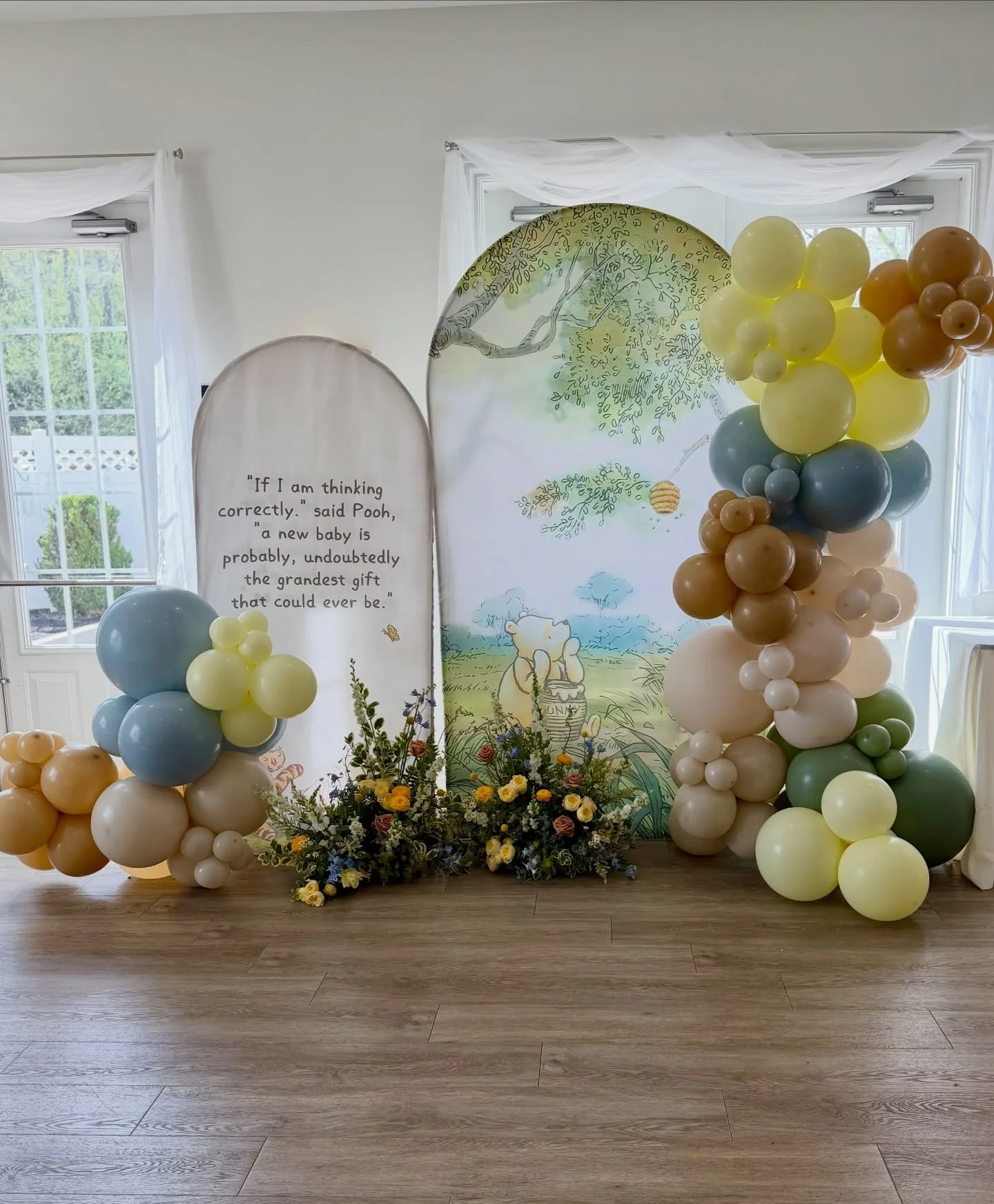 💙🍯The sweetest little setup 

Backdrop styling , personalized cutouts and custom centerpieces were the perfect touches for this storybook baby shower 🐻

Link in bio to get started on your custom order 🎈

#letsgetitpoppinco #winniethepooh #babysho