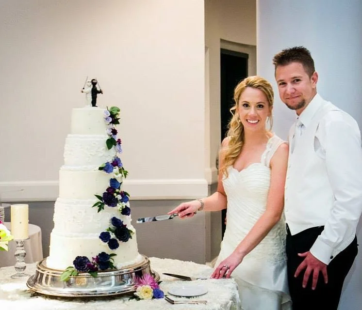 You cut the first piece, and we&rsquo;ll do the rest! Complimentary cake cutting and plating is included in all our wedding packages! 
.
.
.
#catering #caterer #kc #kansascity #kansasweddings #kansascitycaterer #partycatering #wedding #kcwedding #wed