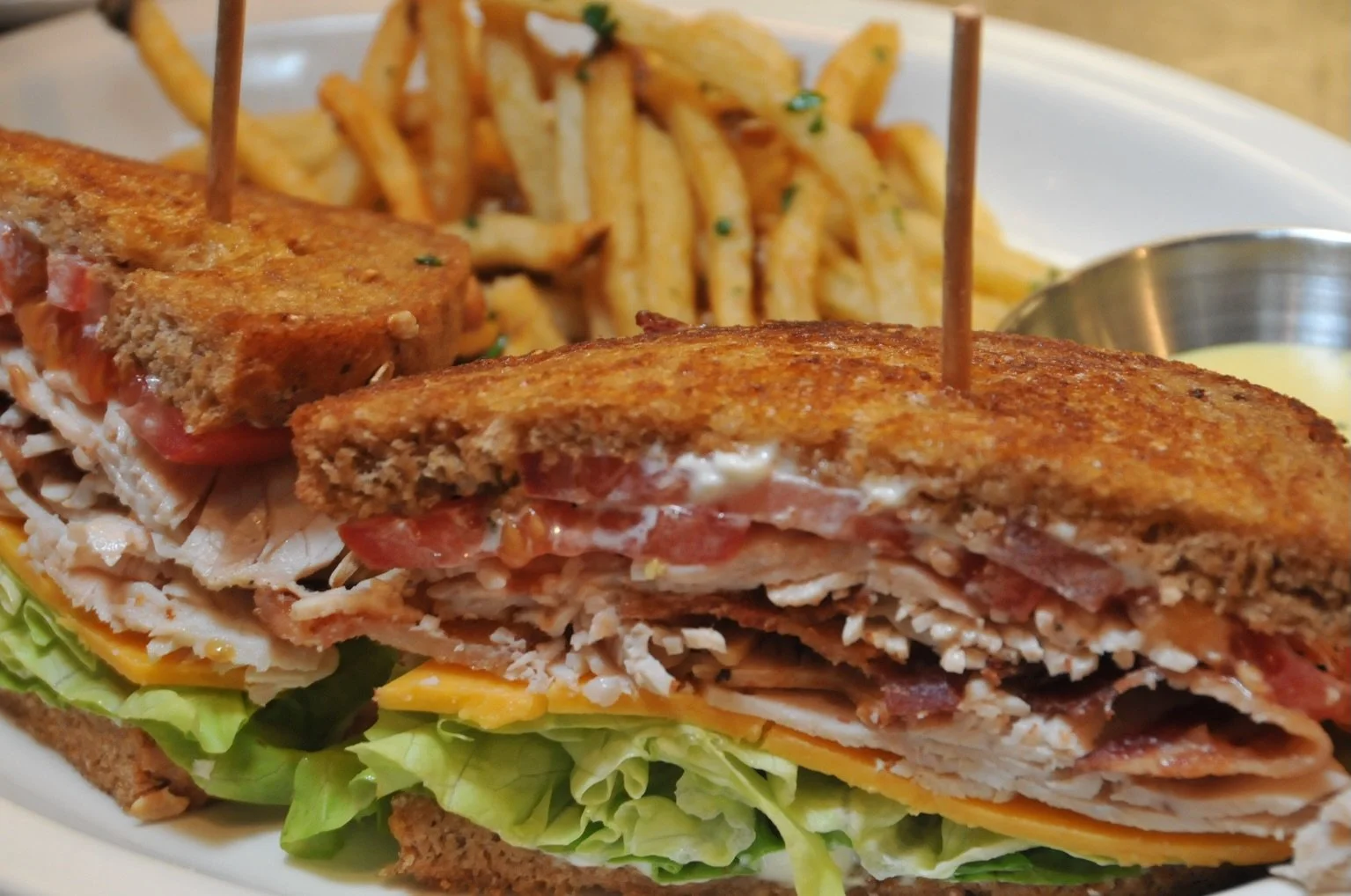 Our homemade sandwiches are stacked with fresh ingredients, made to order, and ready to make your day a whole lot tastier.
.
.
.
#sandwich #freshsandwiches #whitechocolategrill #lunch #dinner