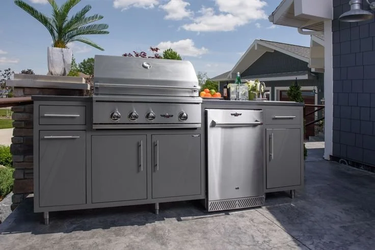 Outdoor Kitchen and Grill Silver Front View - Brubaker Showroom