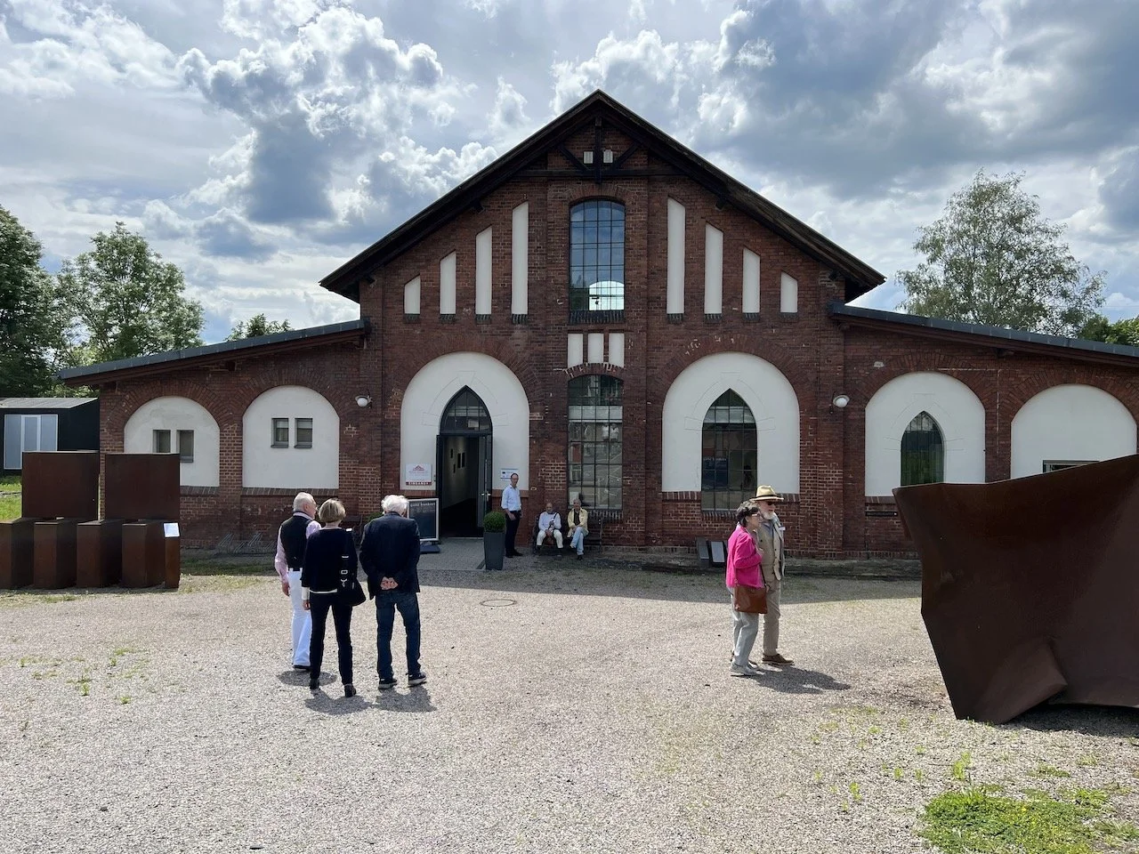 ganz-konkret_huenfeld_2024.05.26-08.25_gruppe-konkret-bonn_laszlo-otto_3.jpeg