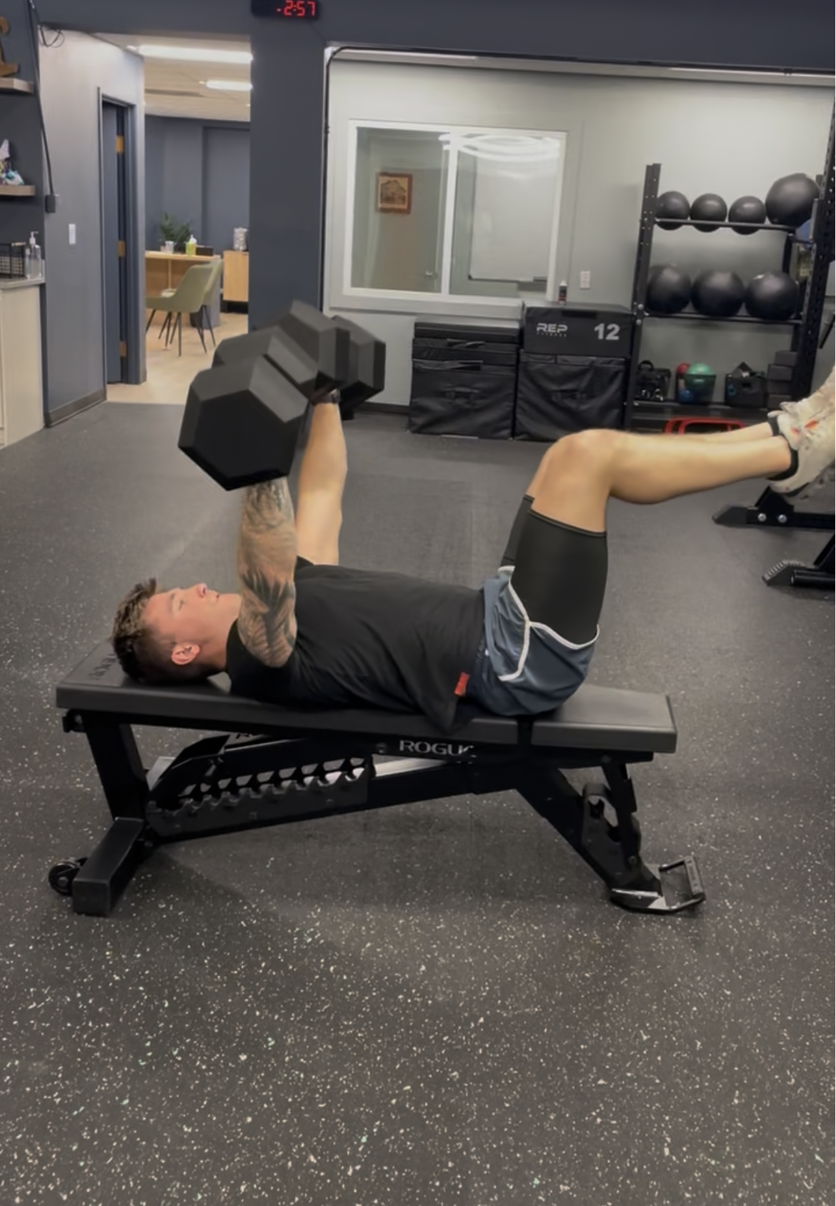 The Bench Press: Feet Up or Feet Down