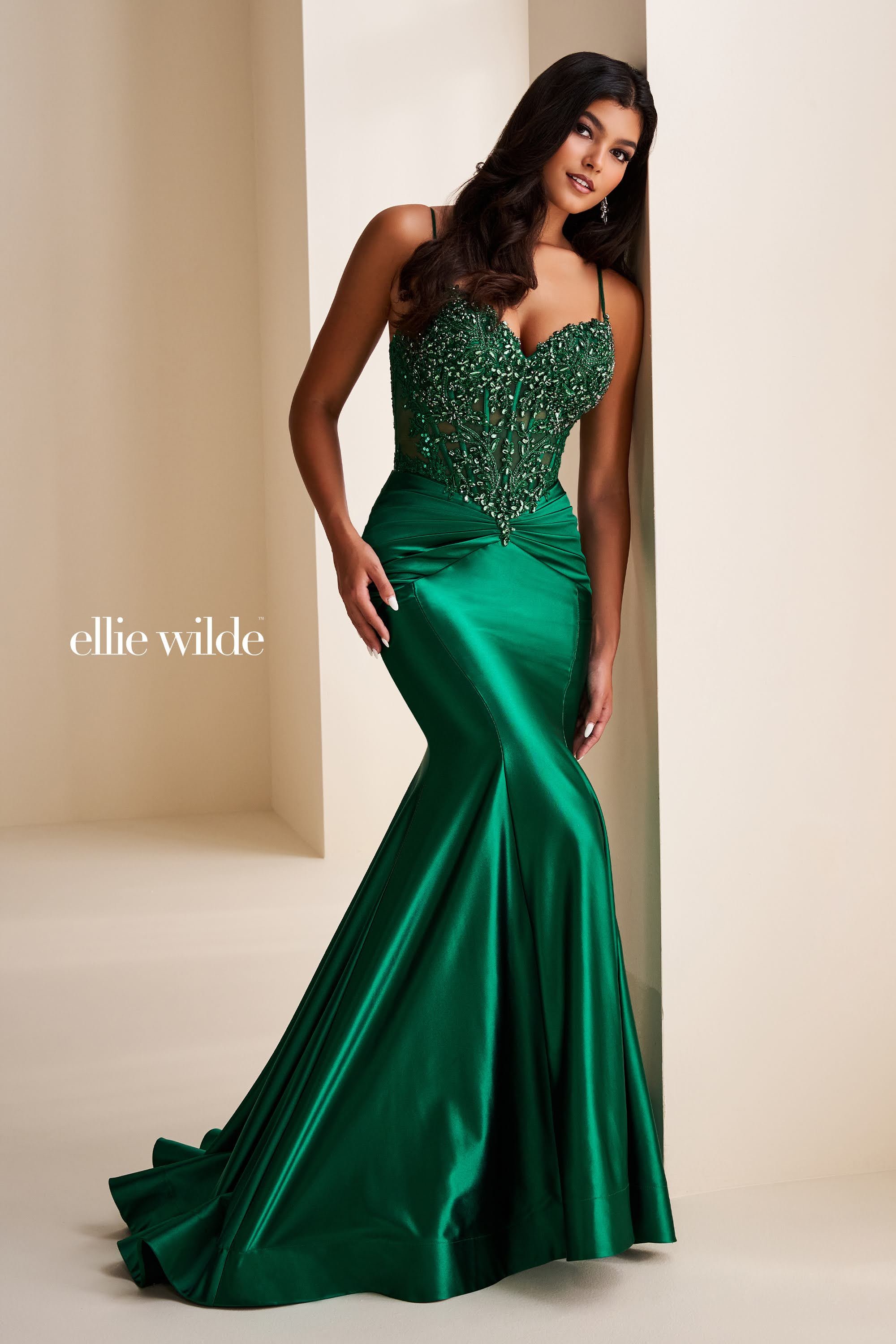 EW36004-emerald-b.jpg