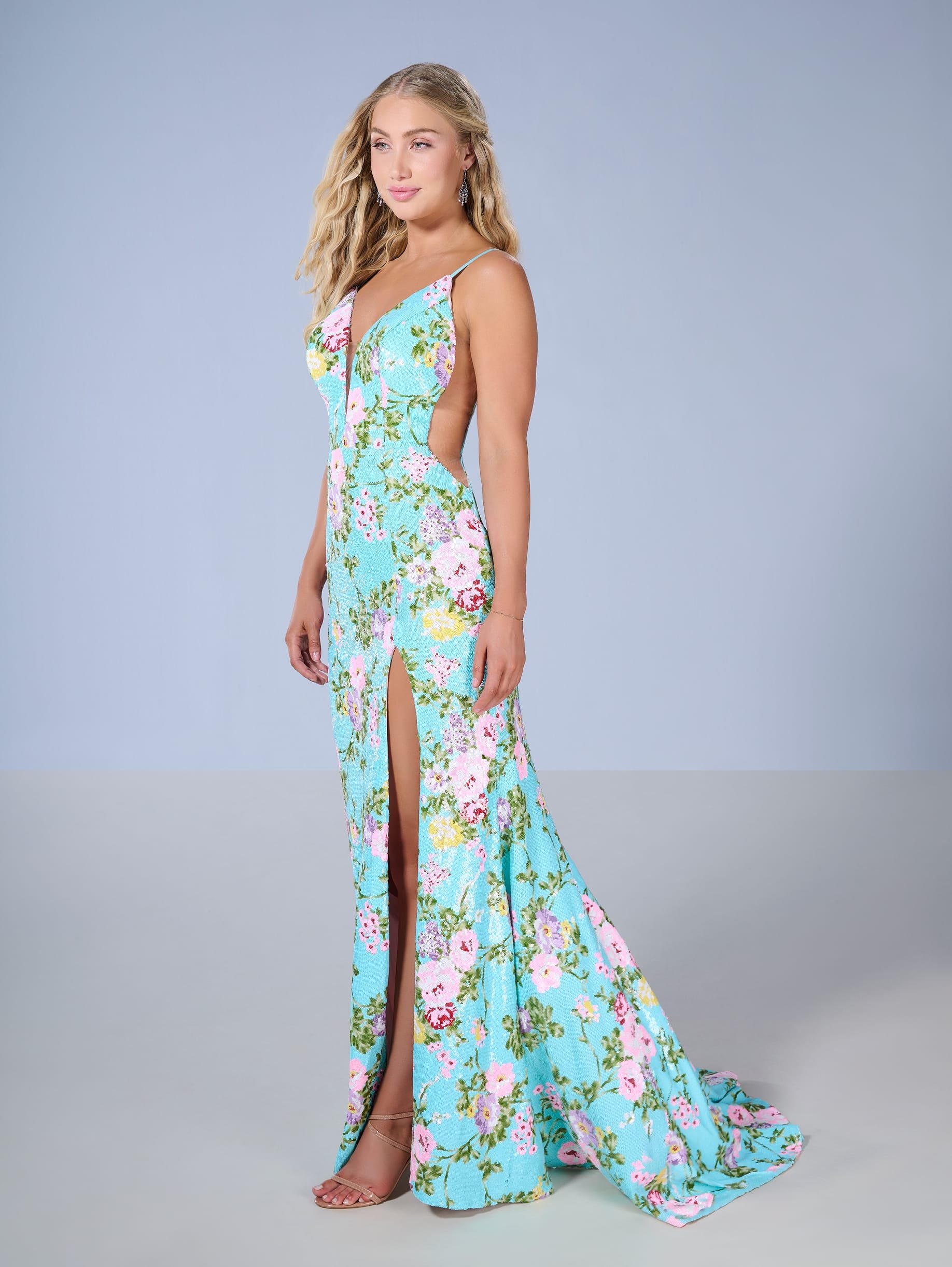 Tiffany_Designs_16155_Tiffany-Blue-Floral.jpg