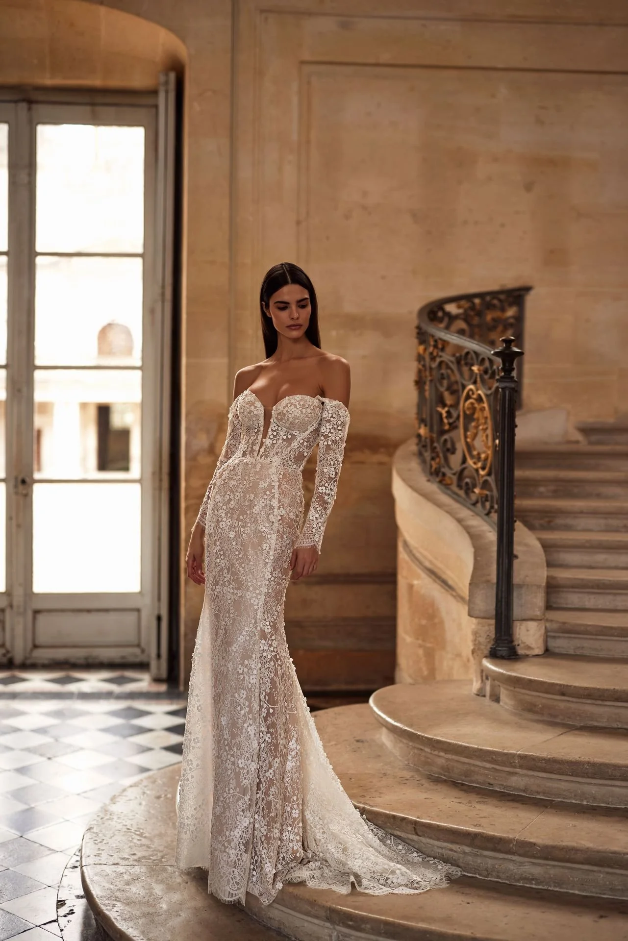 MillaNova_Ines_Fitted Bridal Gown.jpg