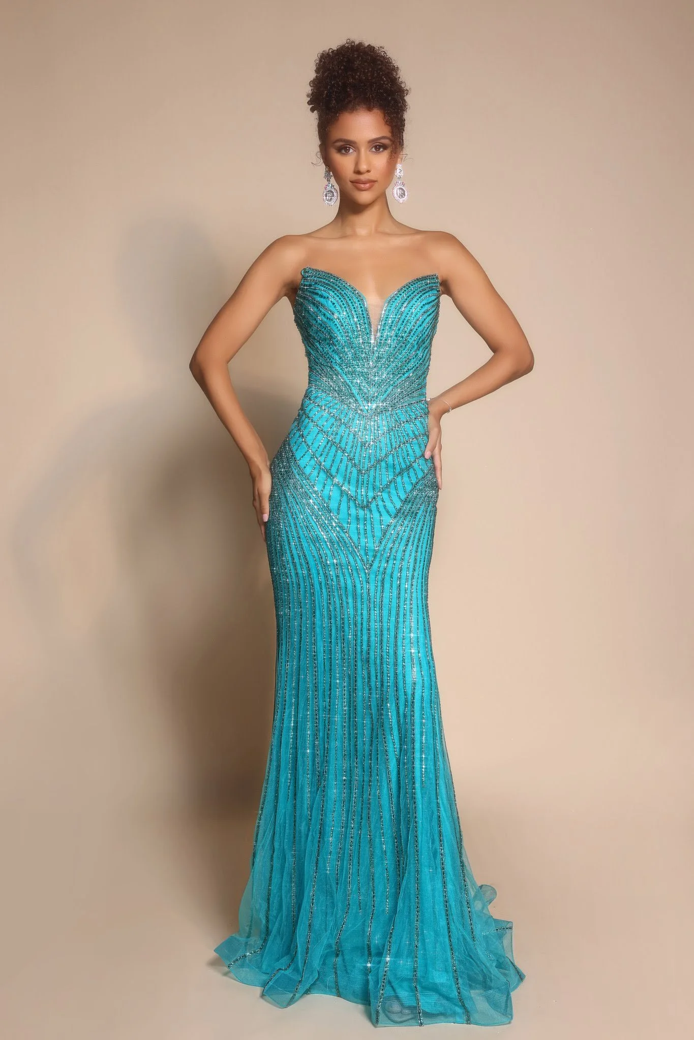 Portia_Scarlett_PS26004-Peacock-_Ft-Lauderdale-Prom.jpg