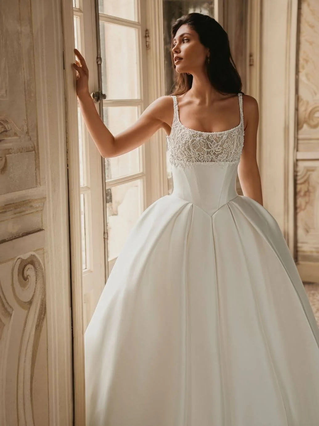 27_Enzoani_Web_WREN_Clo1.jpg