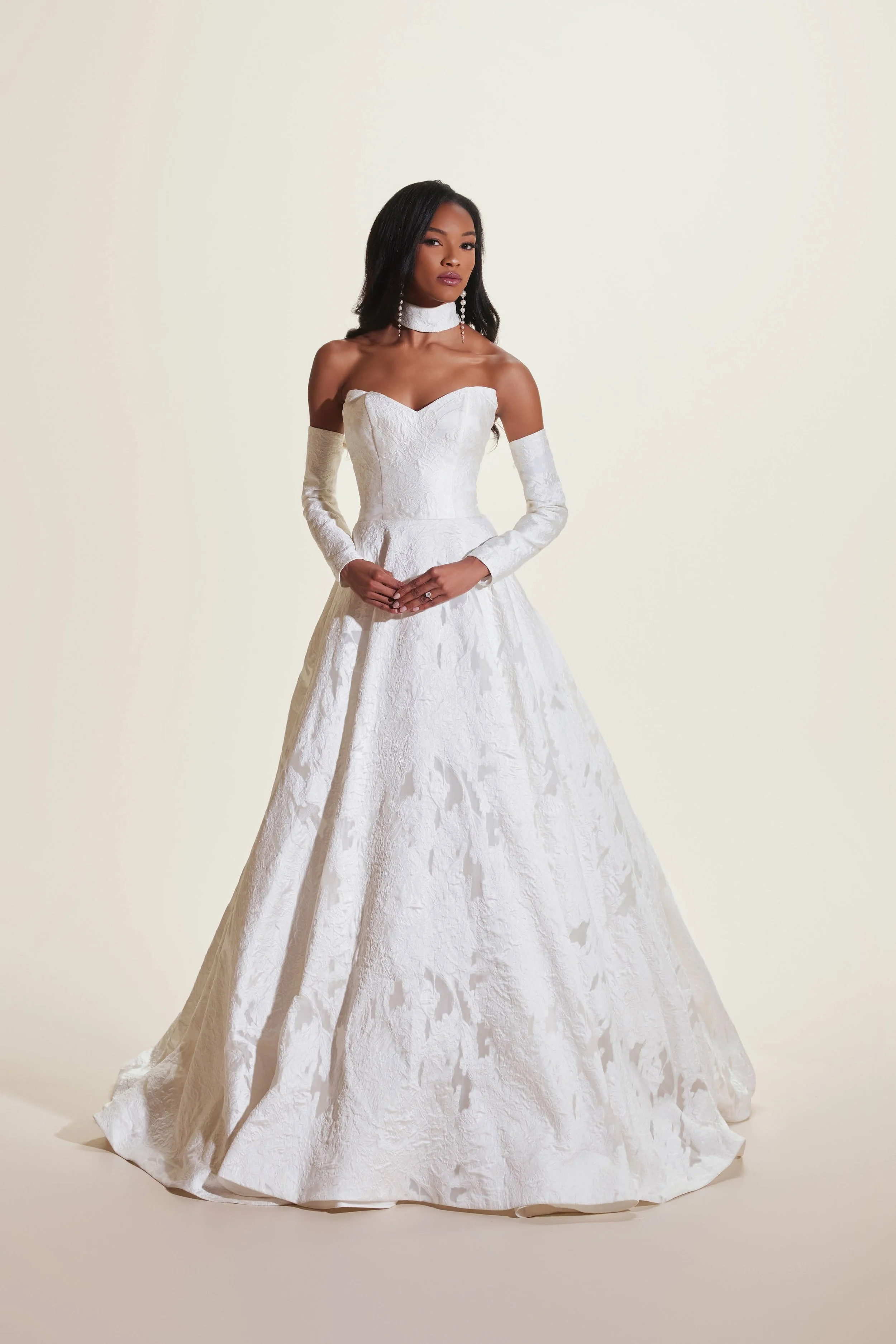 Valmont_Yumi Bridal.jpg