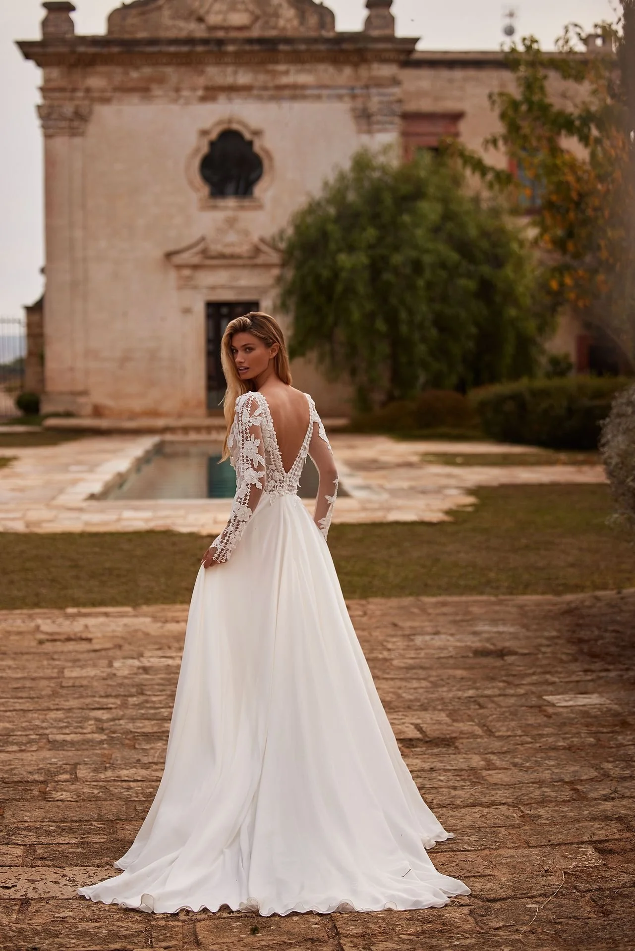 MillaNova_Maeve_Long Sleeve Wedding Dress.jpg