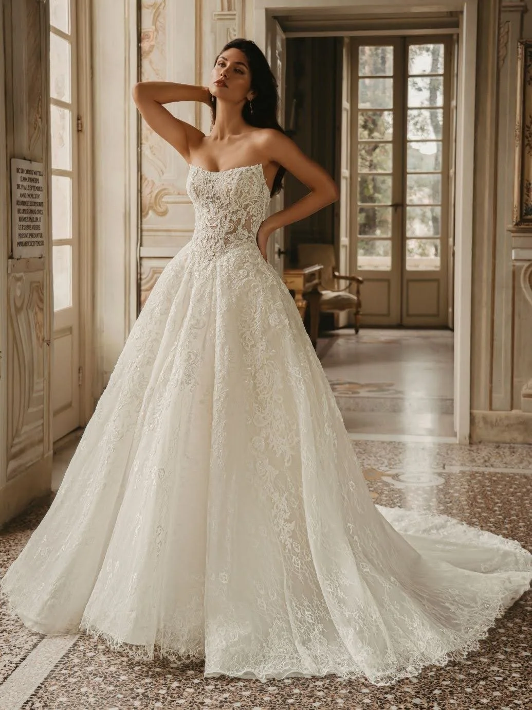27_Enzoani_Web_WEST_1Fro.jpg