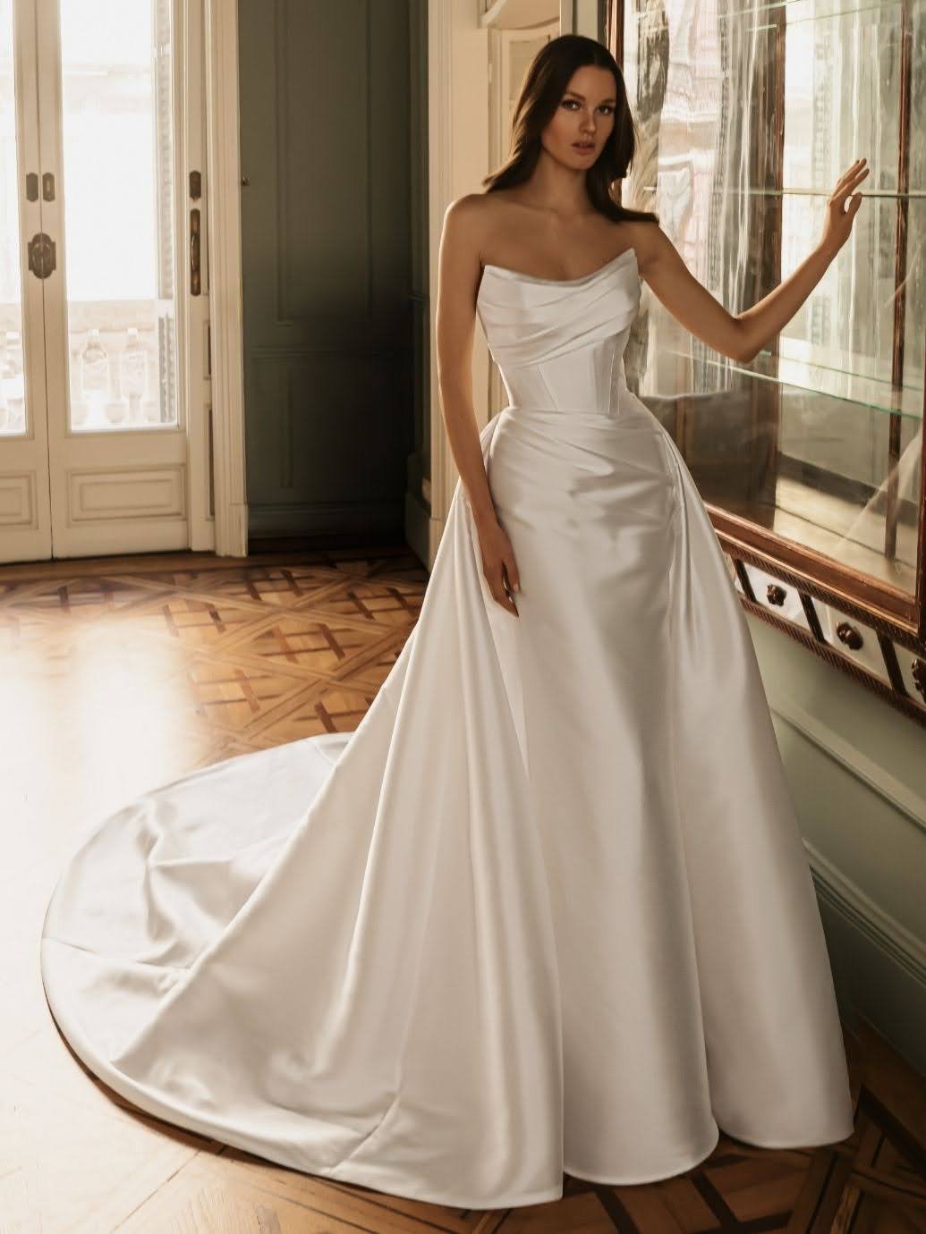 27_ELYSEE_Web_HADLEY_1Fro.jpg