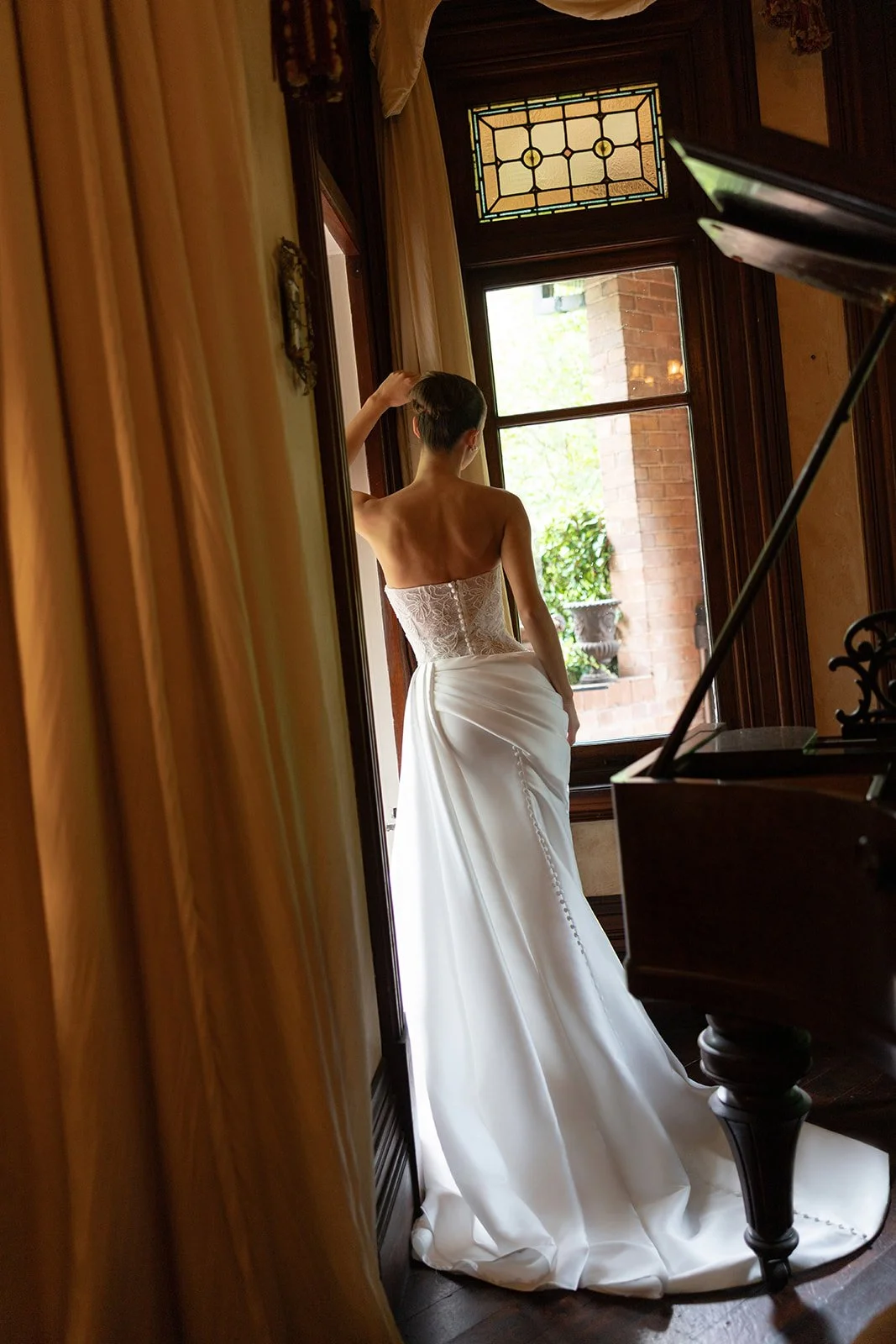 LeLeeStudio_Dakota_Strapless Wedding Dress.jpg