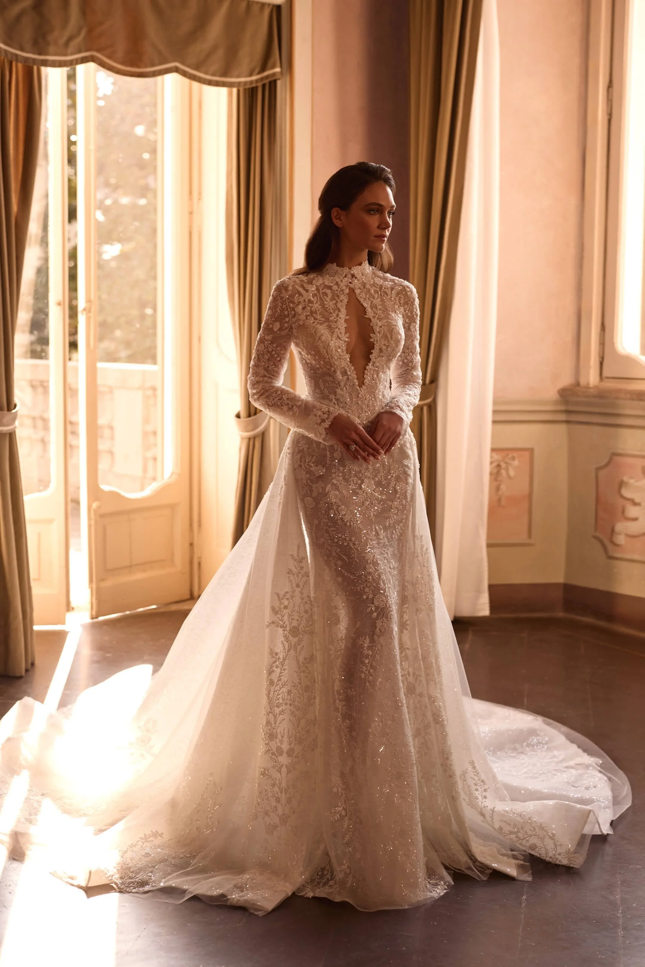 Ari Villoso_Teya.jpg