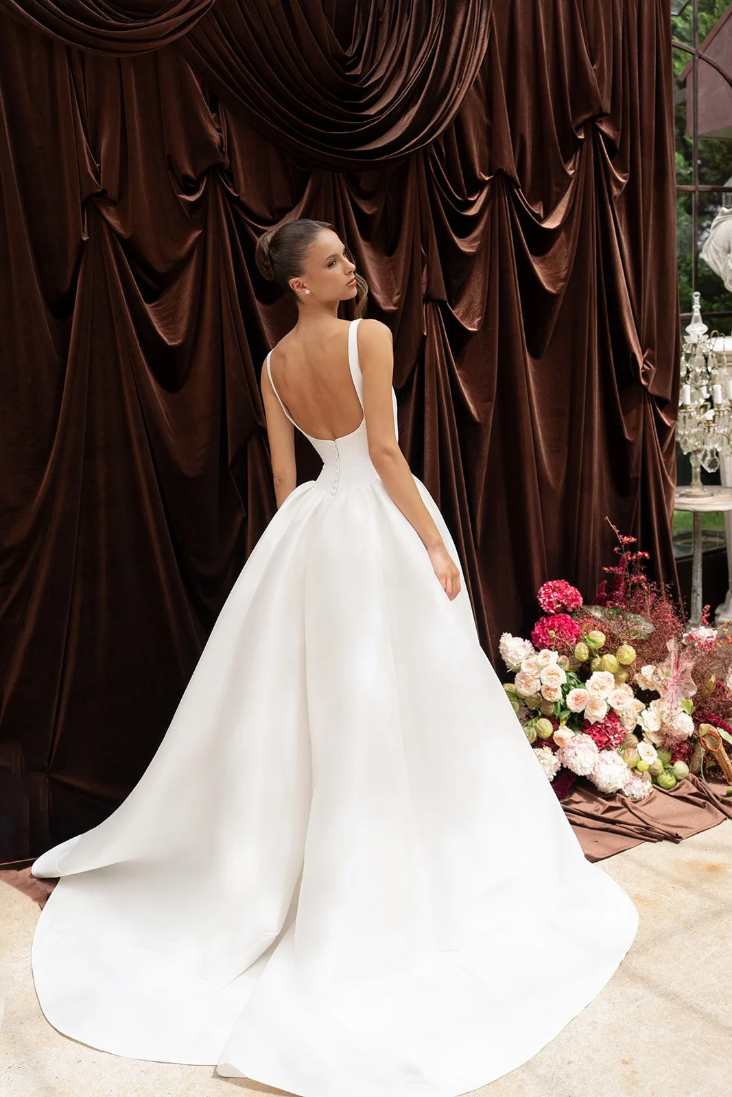 LeLeeStudio_Katherine_Square Neck Bridal Gown.jpg