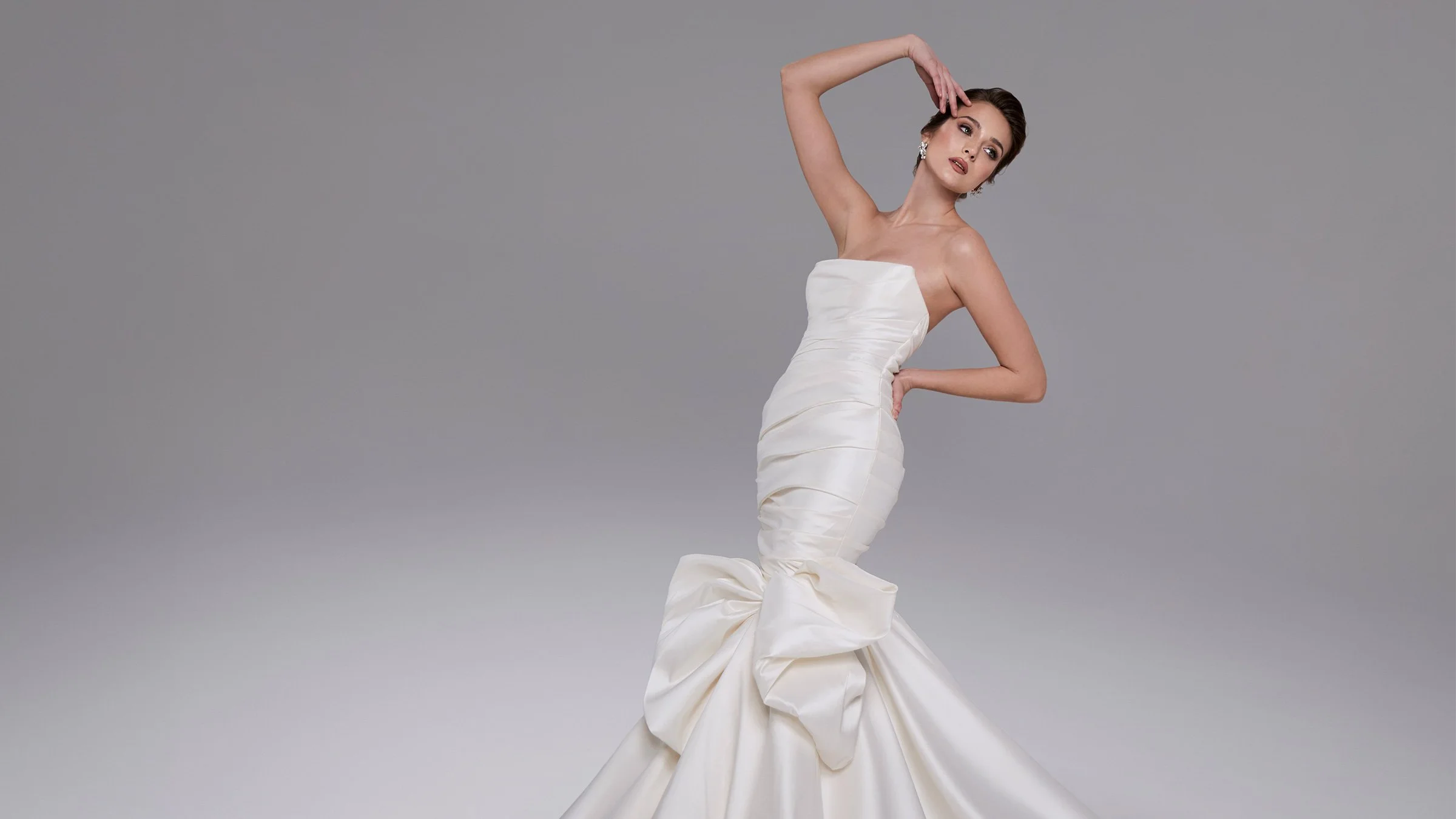 Blanc_Sophie_Statement Bow Wedding Dress.jpg