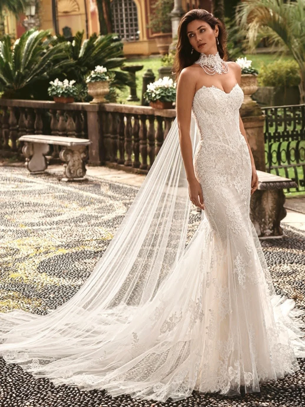 27_Enzoani_Web_WILLOW_1Fro.jpg