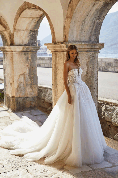 Fort Lauderdale’s Premier Bridal Boutique for Modern & Classic Brides