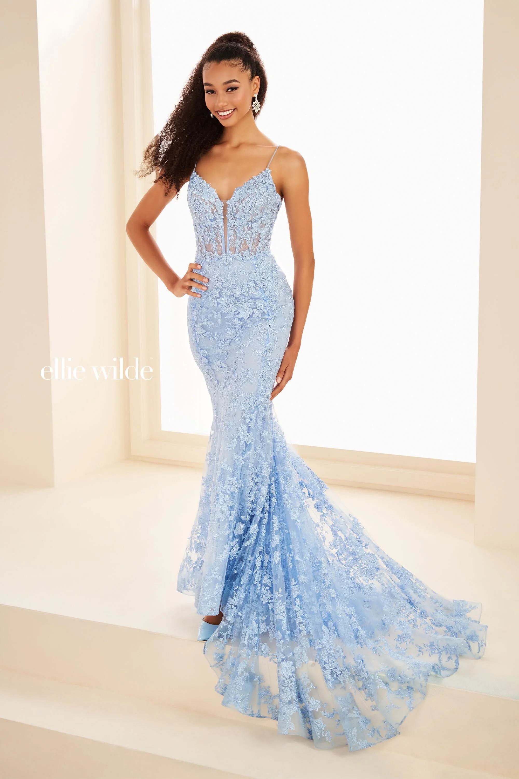 EW37027-light-blue-d.jpg