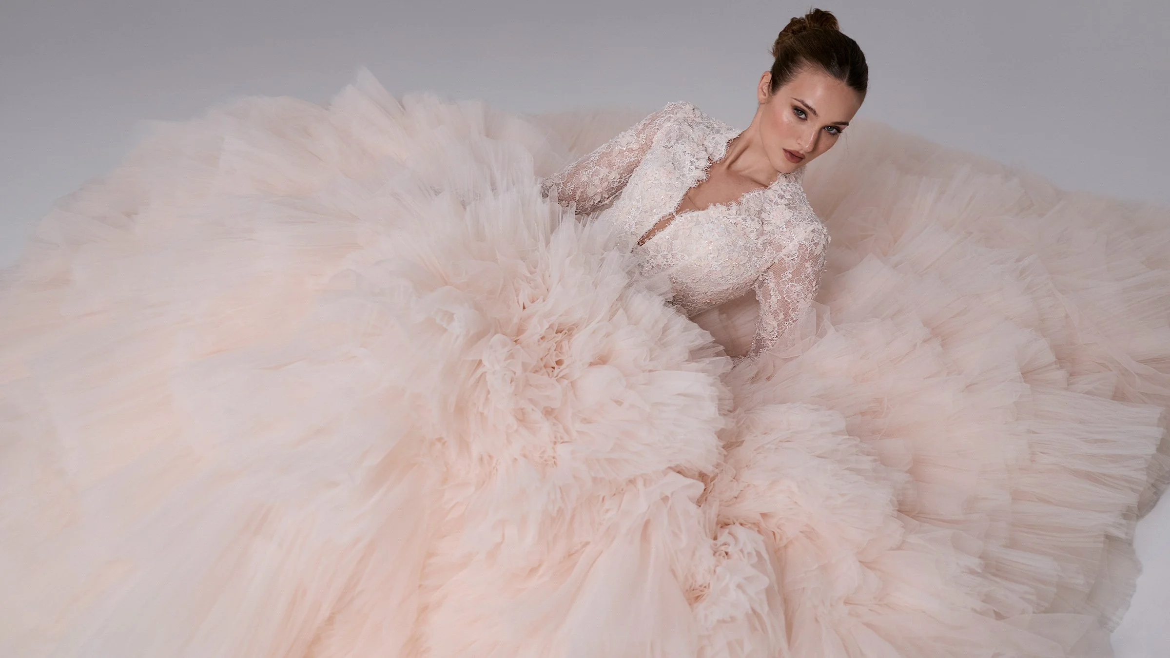 Blanc_Lida_Detailed Lace Gown.jpg