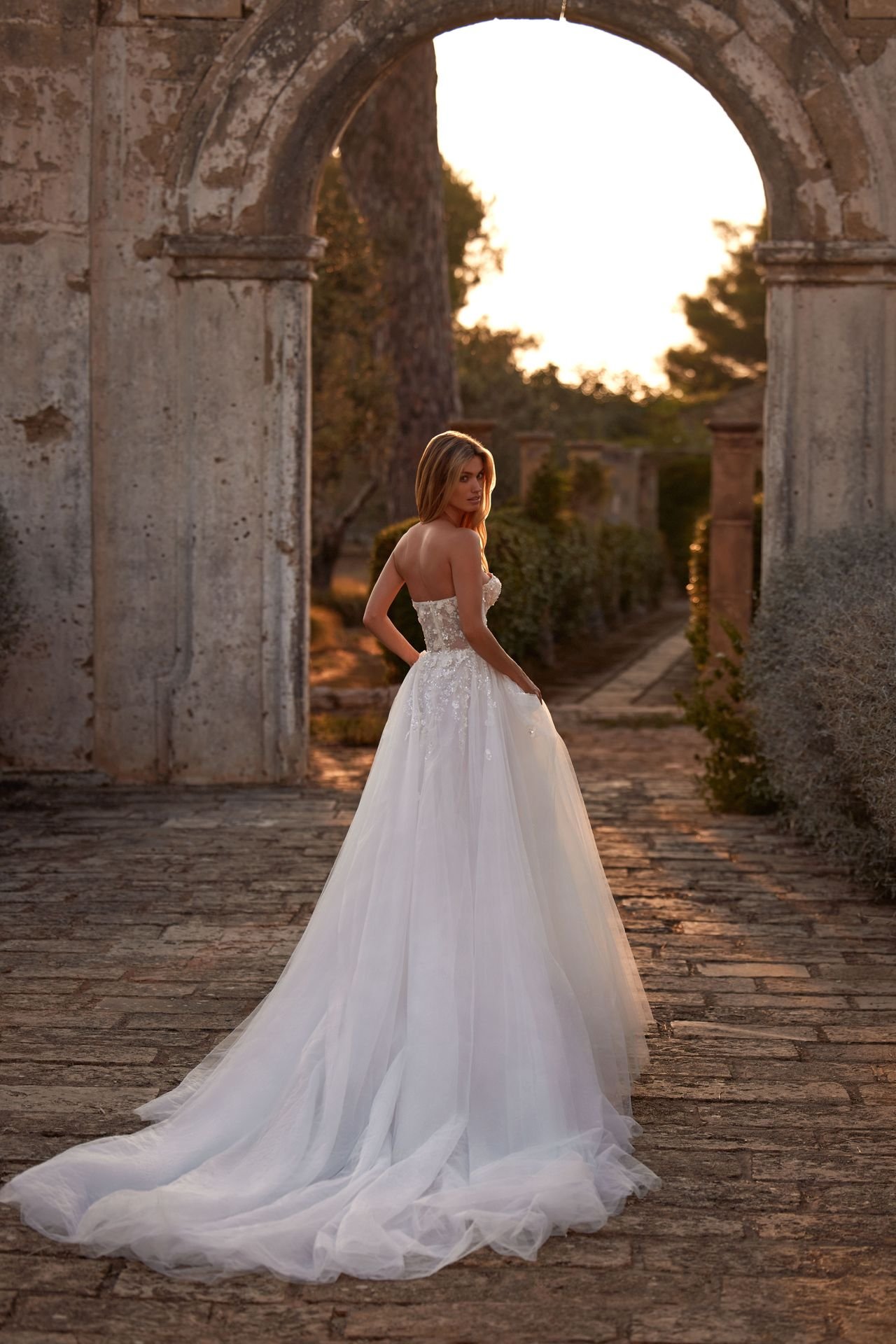 MillaNova_Damaris_Strapless Wedding Dress.jpg